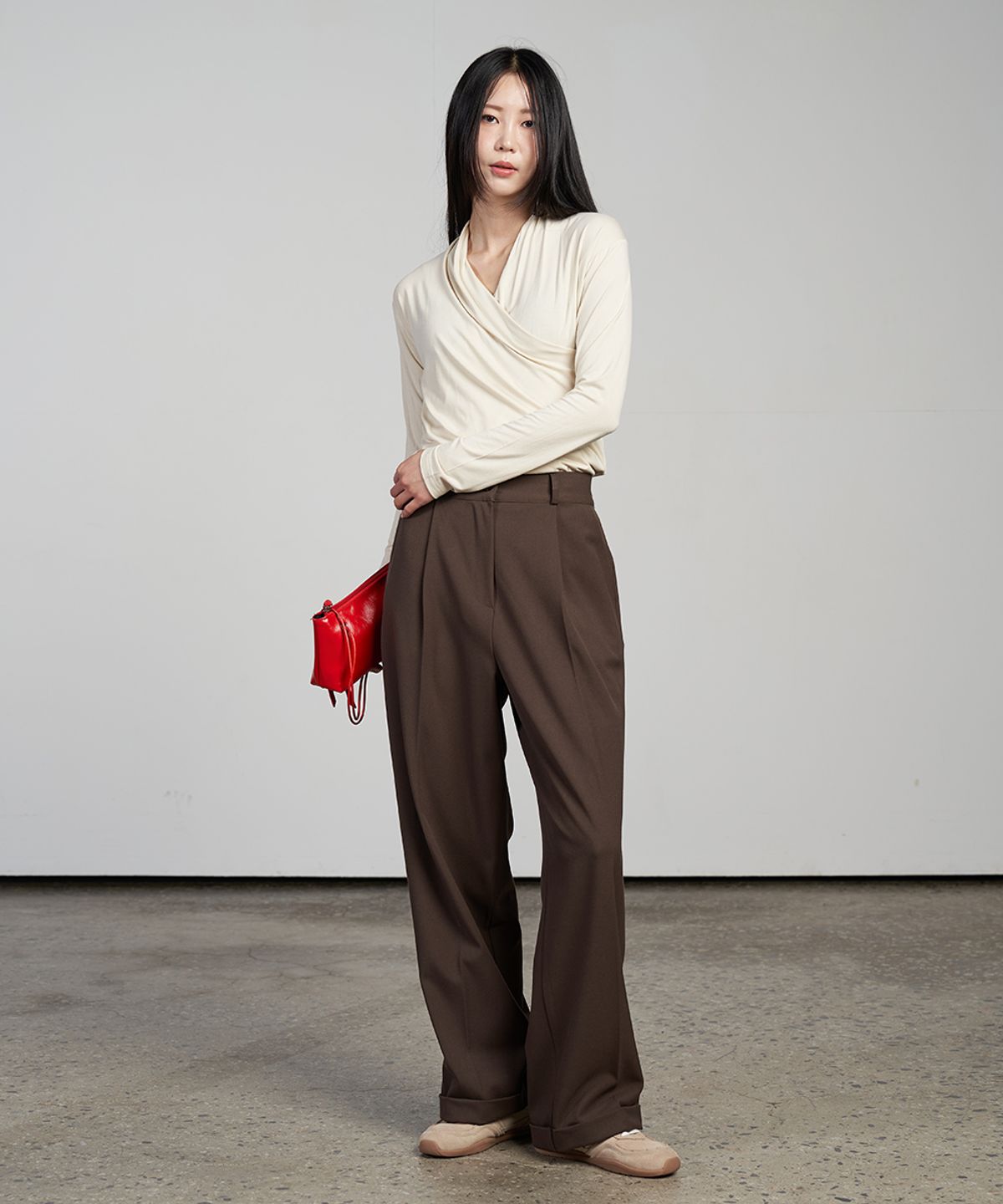 320쇼룸(320SHOWROOM) Wide Turn-Up Banding Slacks Brown