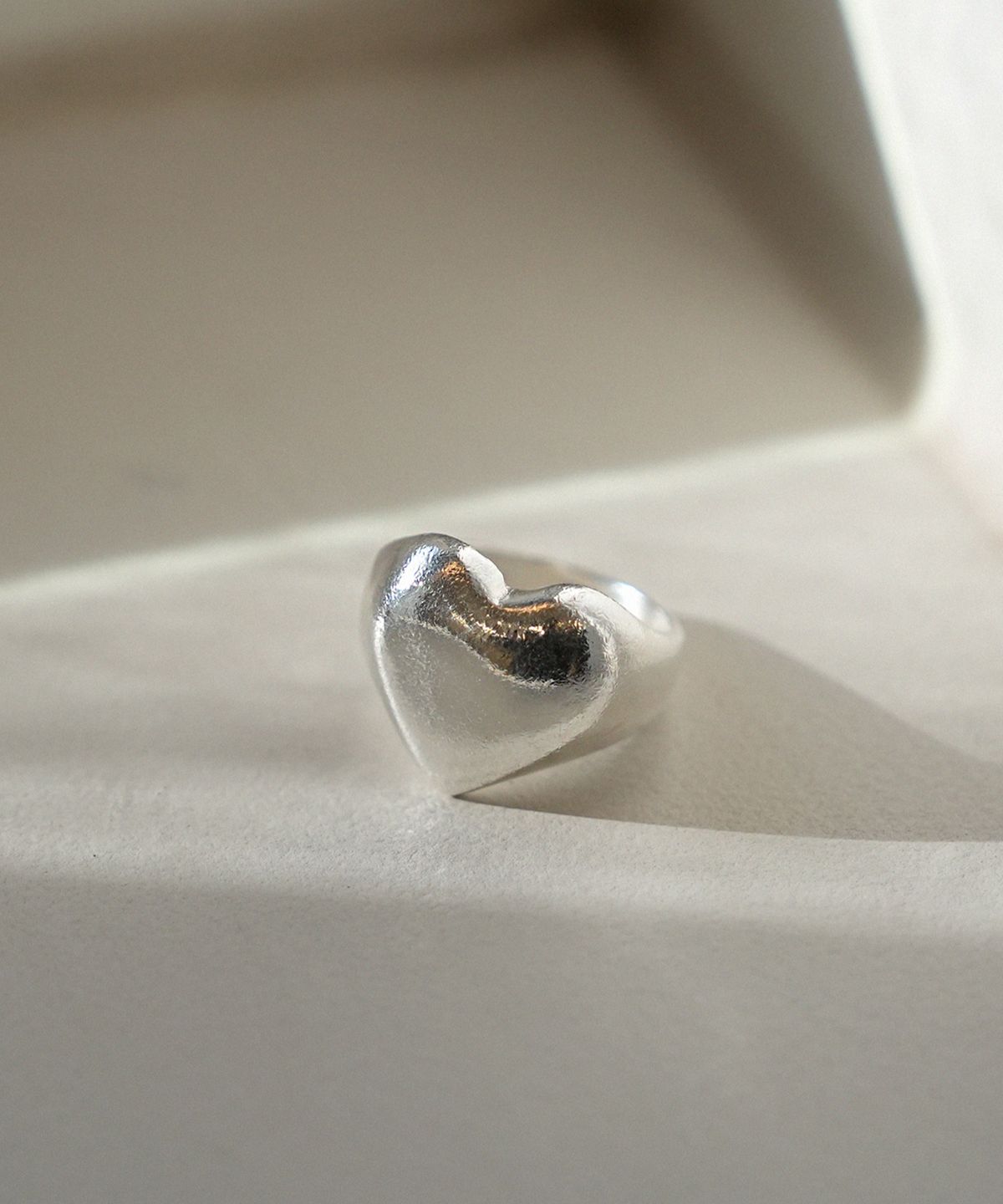 레인디어(REINDEER) HOLIDAY HEART RING 02
