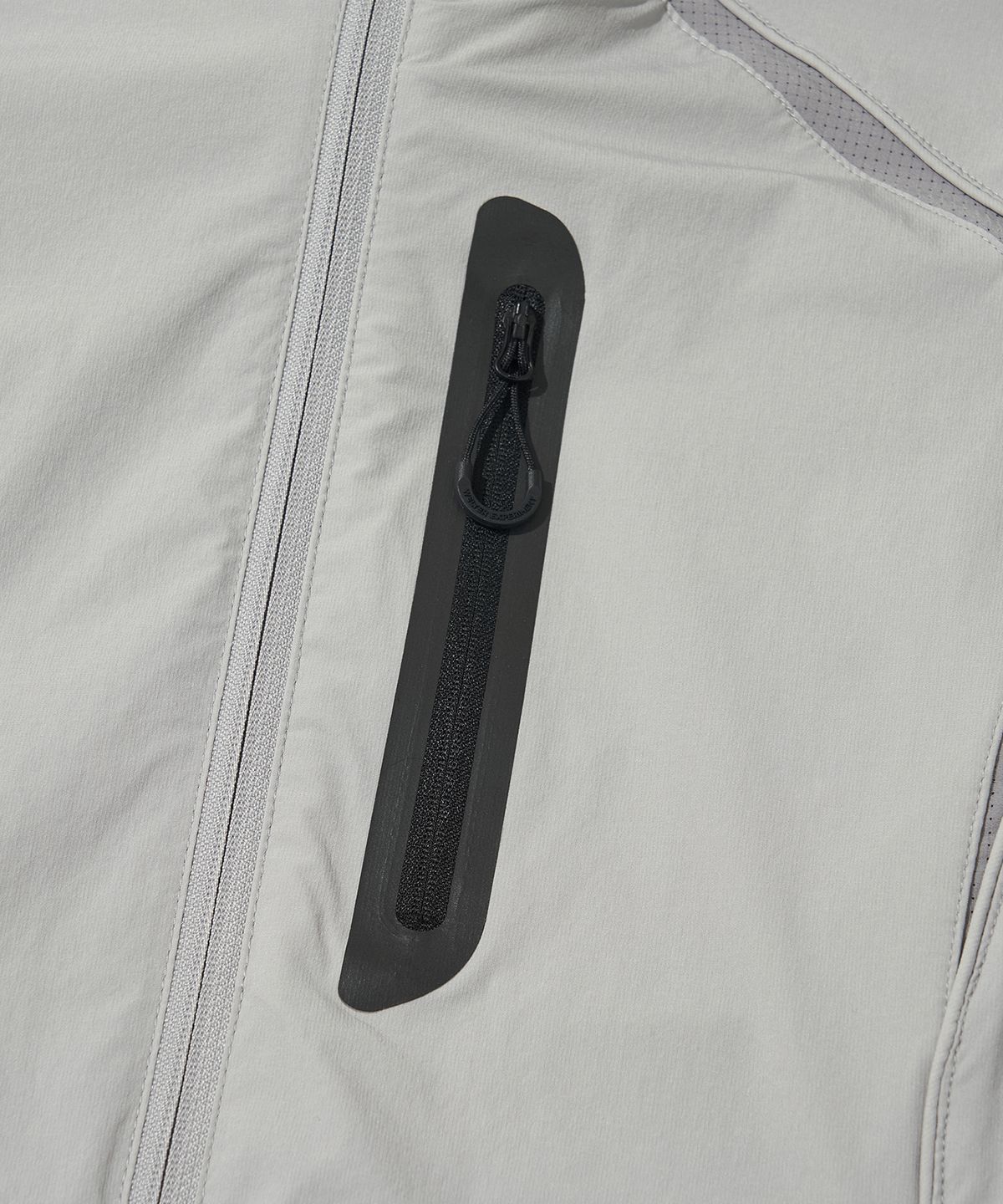 웰터 익스페리먼트(WELTER EXPERIMENT) VEO FLEXABLE WINDBREAKER_LIGHT GRAY_WOL075