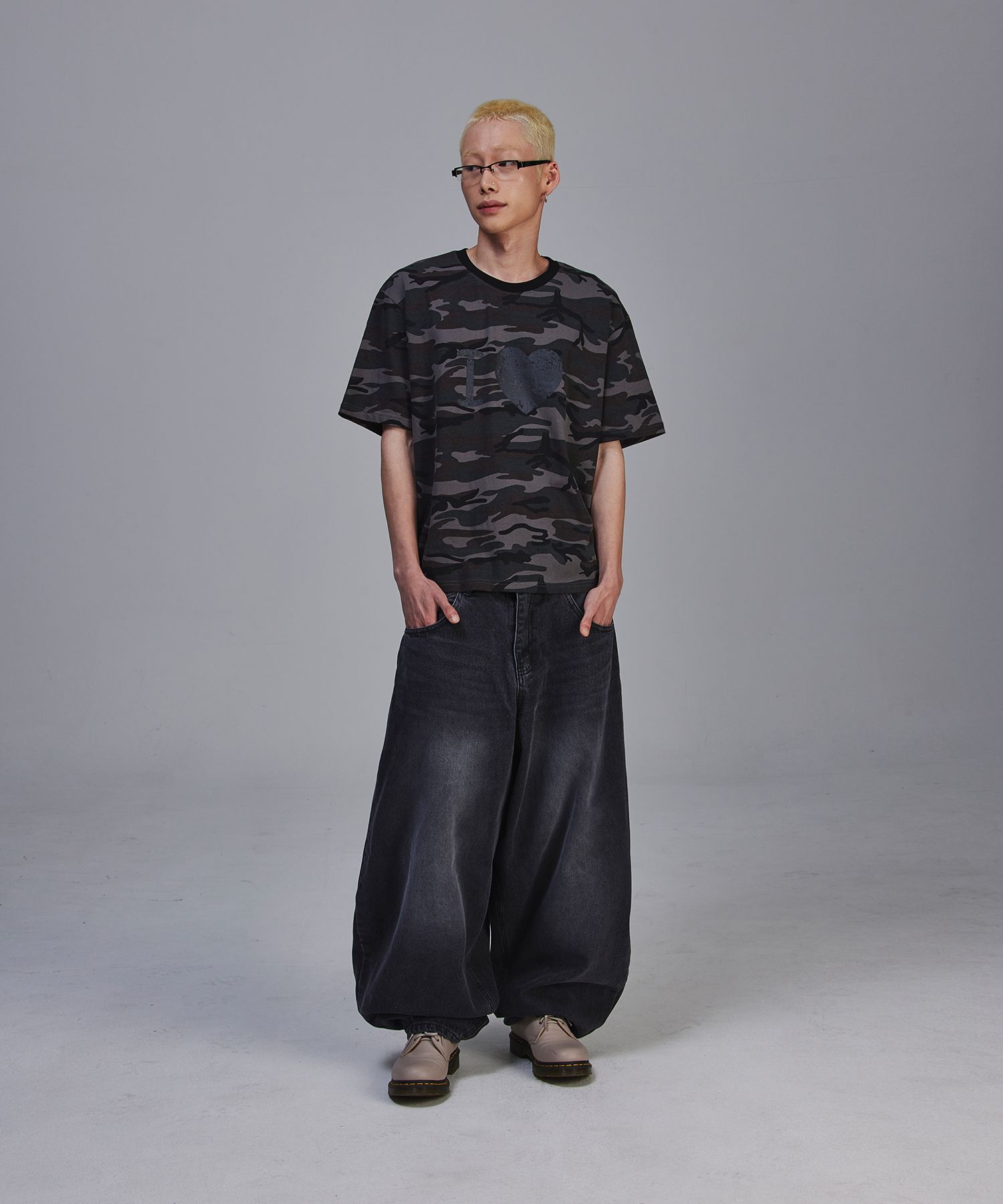 MUSINSA | SCALLYWAG Swing Balloon Fit Denim [Black]