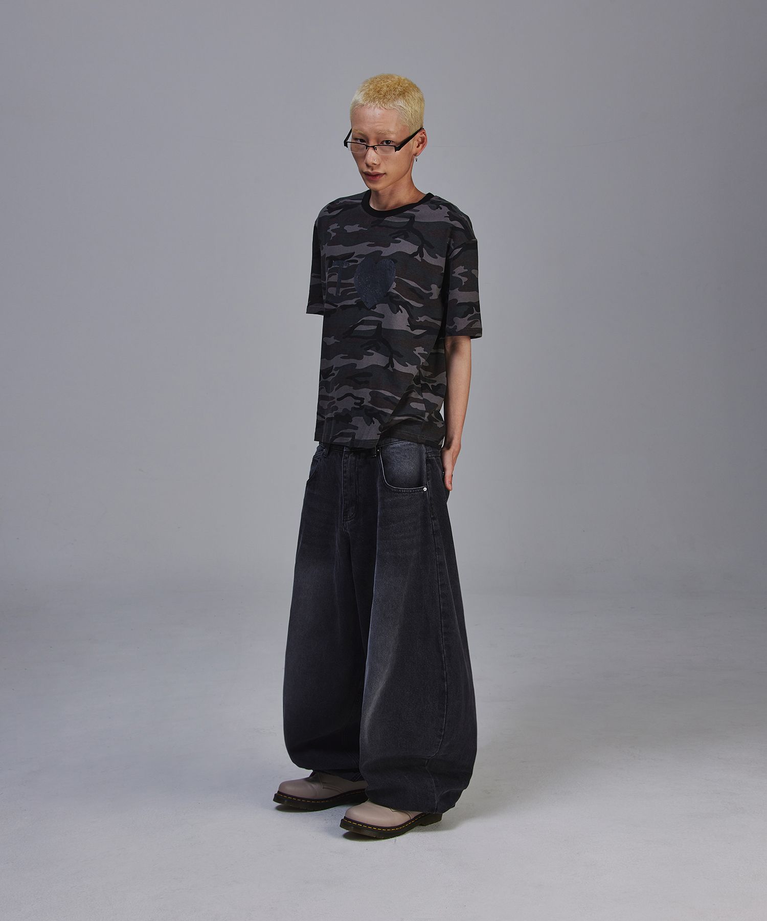 デニム・ジーパン Swing balloon fit denim black MUSINSA | SCALLYWAG Swing Balloon Fit Denim [Black]