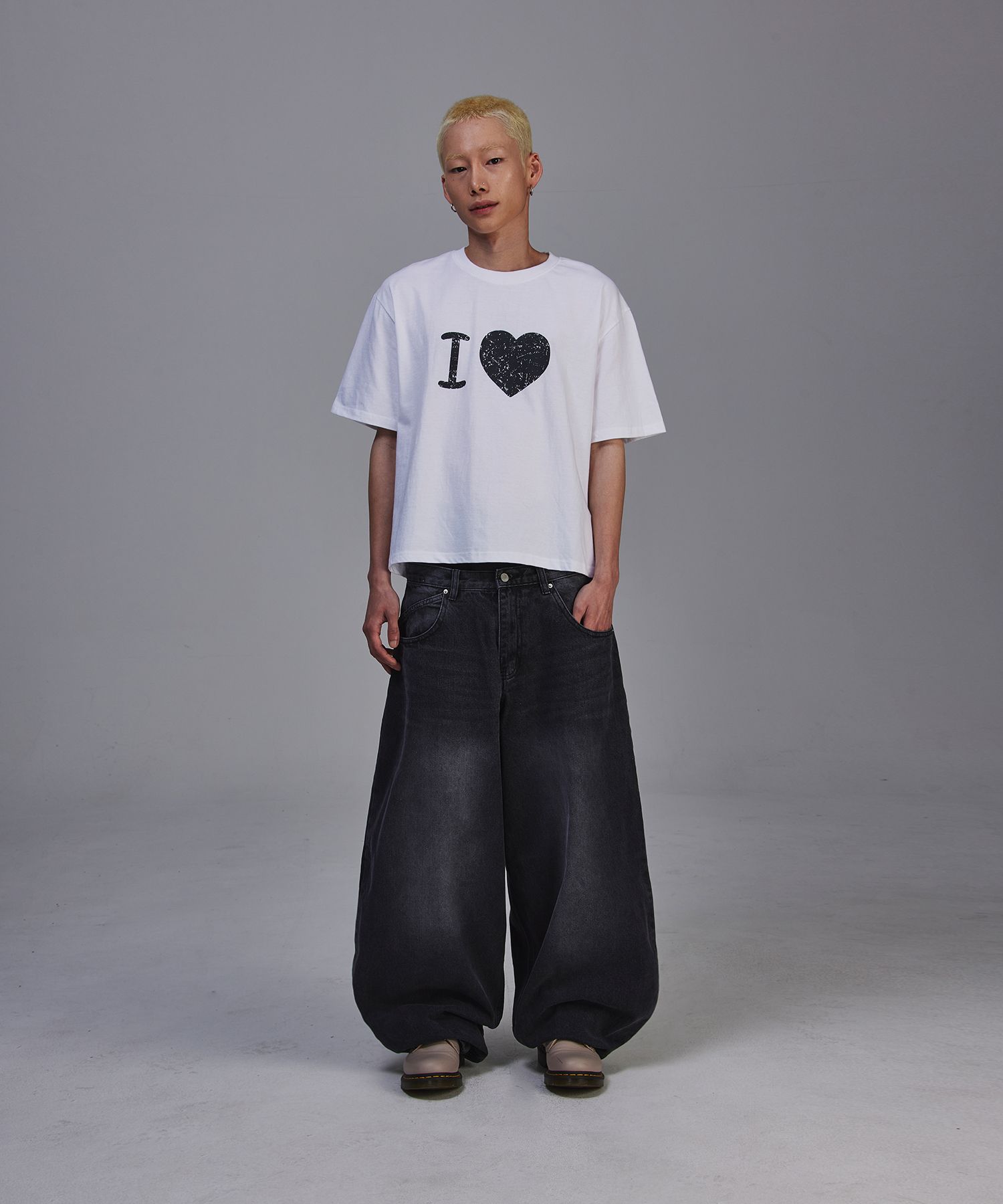 SCALLYWAG/SWING BALLOON FIT DENIM/ユニセックス/ワイドパンツ MUSINSA | SCALLYWAG Swing Balloon Fit Denim [Black]