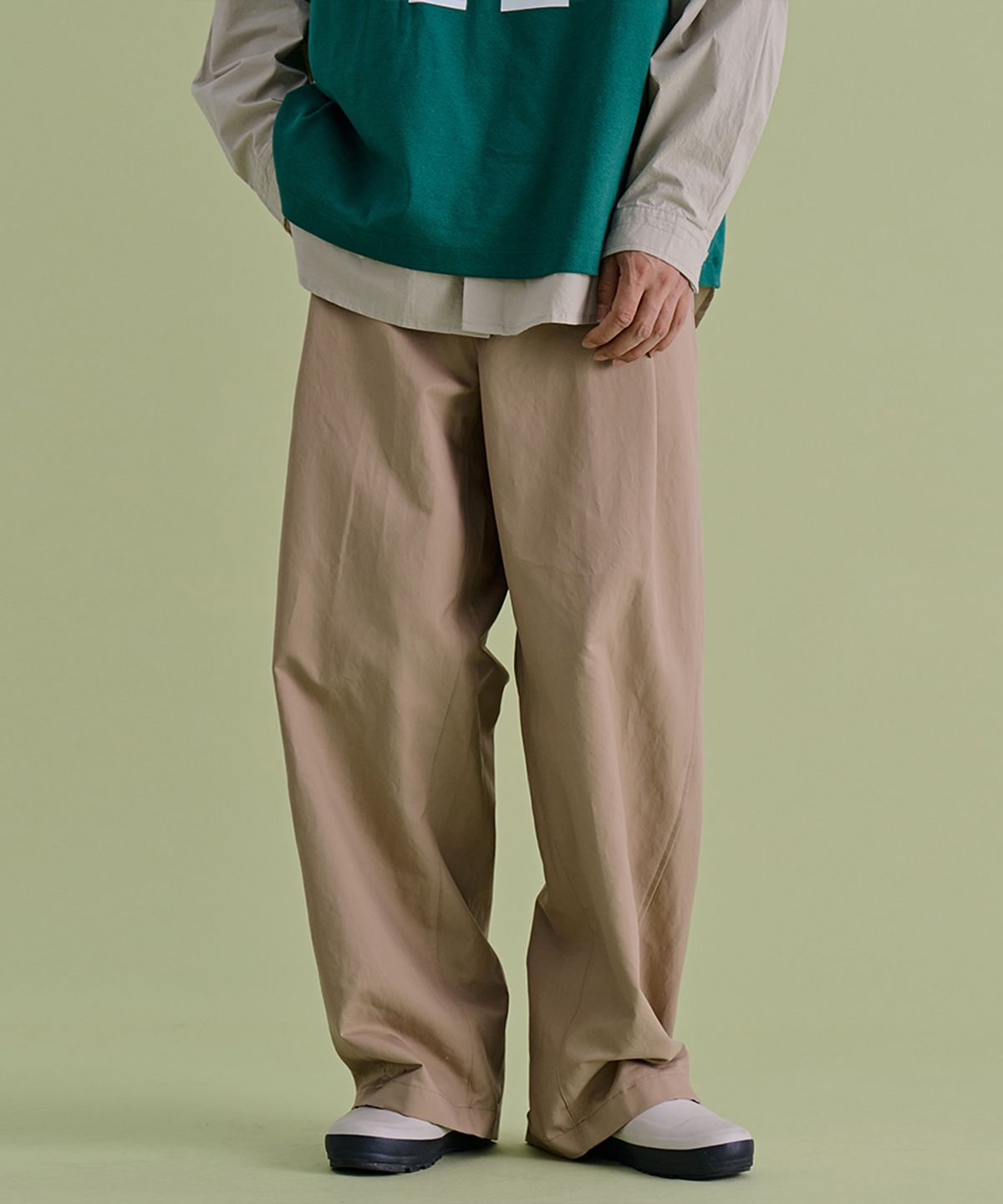 논타입(NONTYPE) ONE TUCK WIDE PANTS (BEIGE)