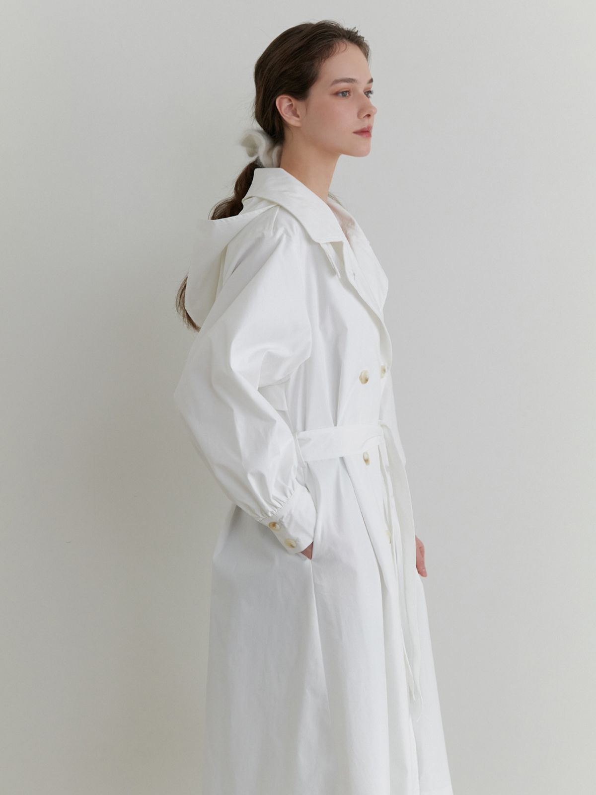 리엘(RE L) Magnet trench coat (white)