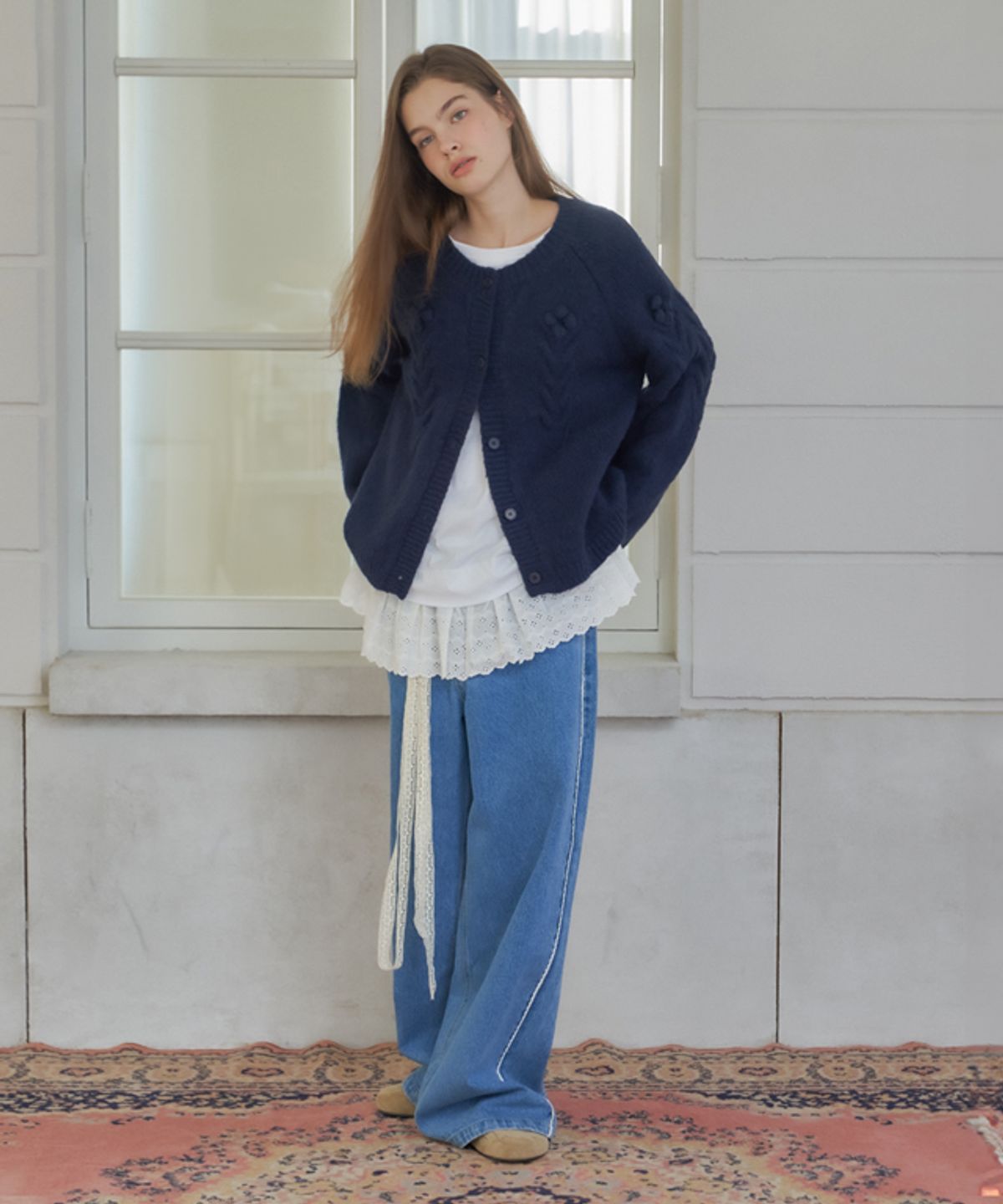 론론(RONRON) HANDMADE FLOWER CABLE PUFF KNIT CARDIGAN NAVY