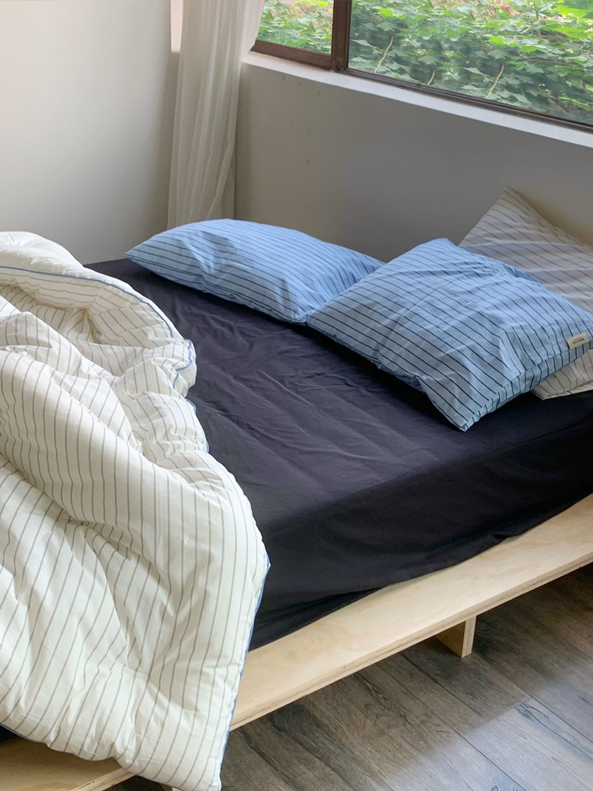 비비홈(VIVIHOME) 무드 스트라이프 양면 차렵이불 (2colors)