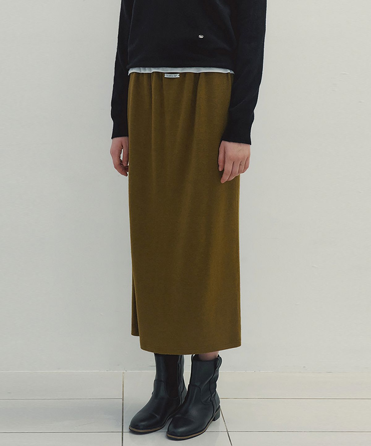 니브(NEEV) Smock Banding Long Skirt (Olive)
