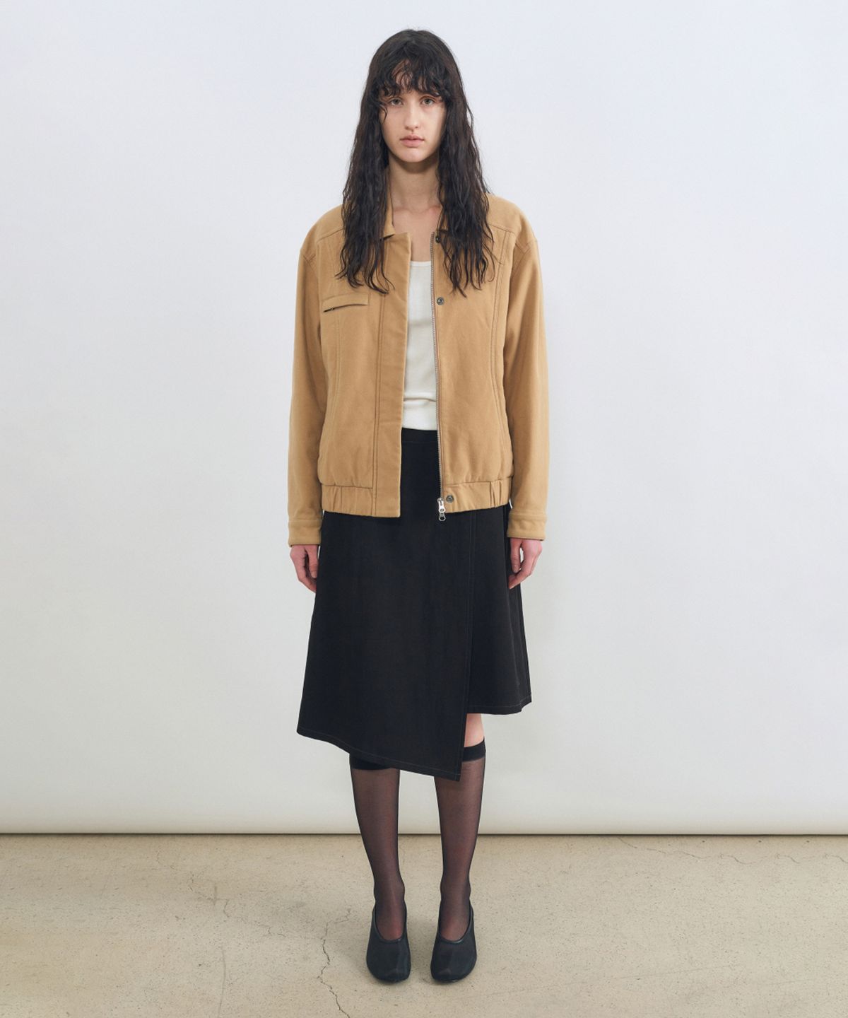 인사일런스 우먼(INSILENCE WOMEN) 워시드 몰스킨 점퍼 BEIGE