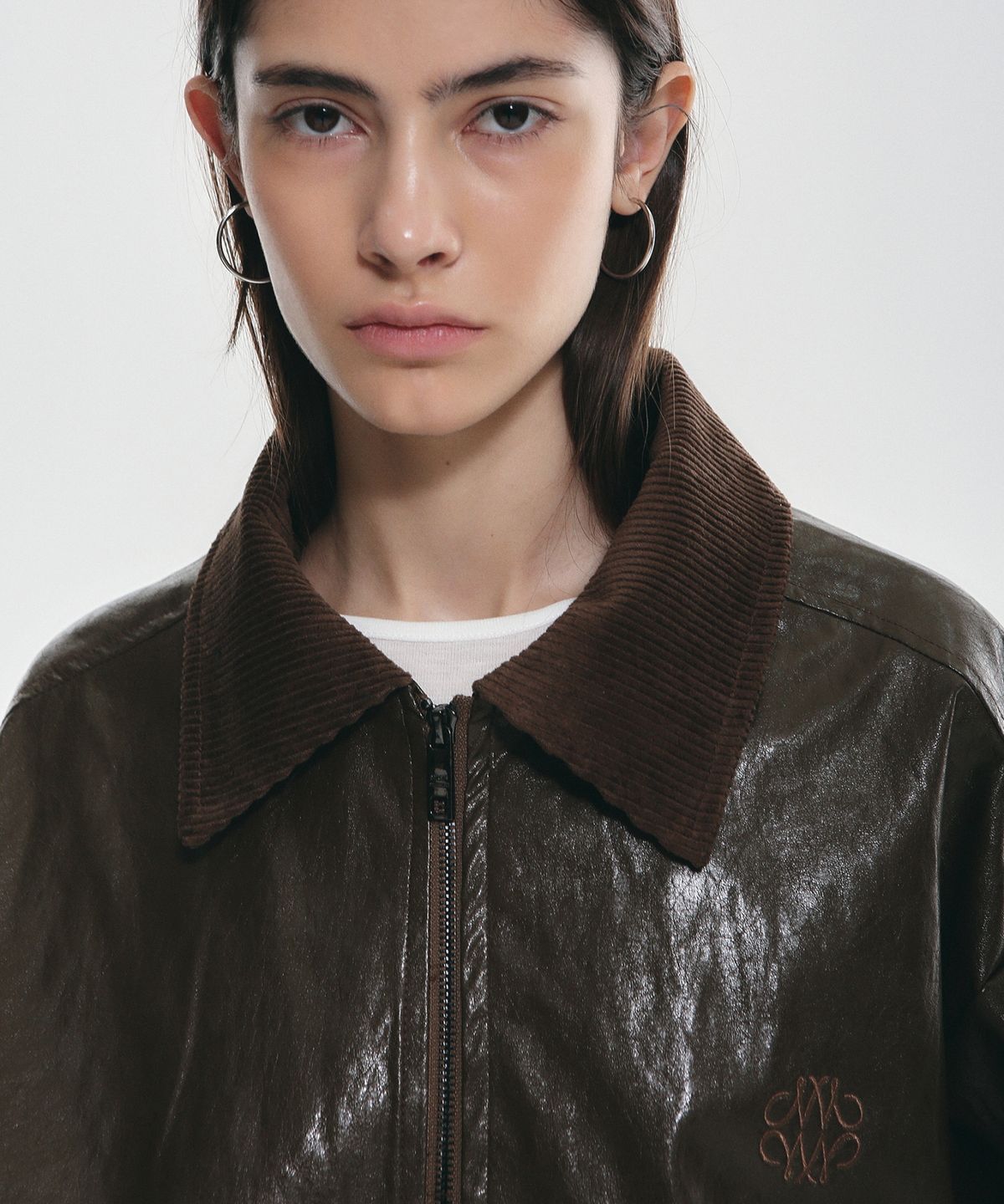 닉앤니콜(NICK&NICOLE) NICOLE OVER FIT LEATHER JUMPER_BROWN