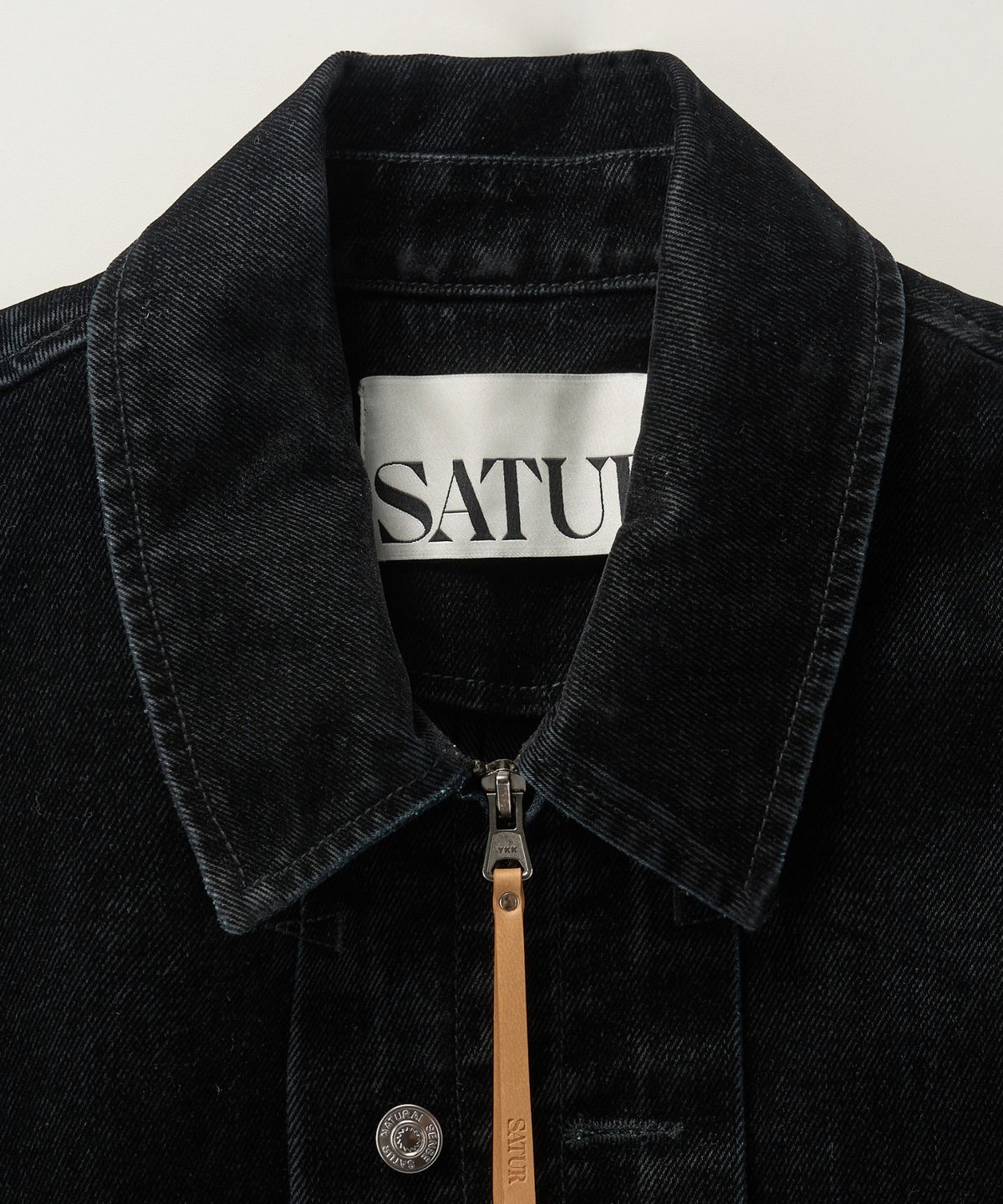 세터(SATUR) 카마로 데님 자켓 블랙