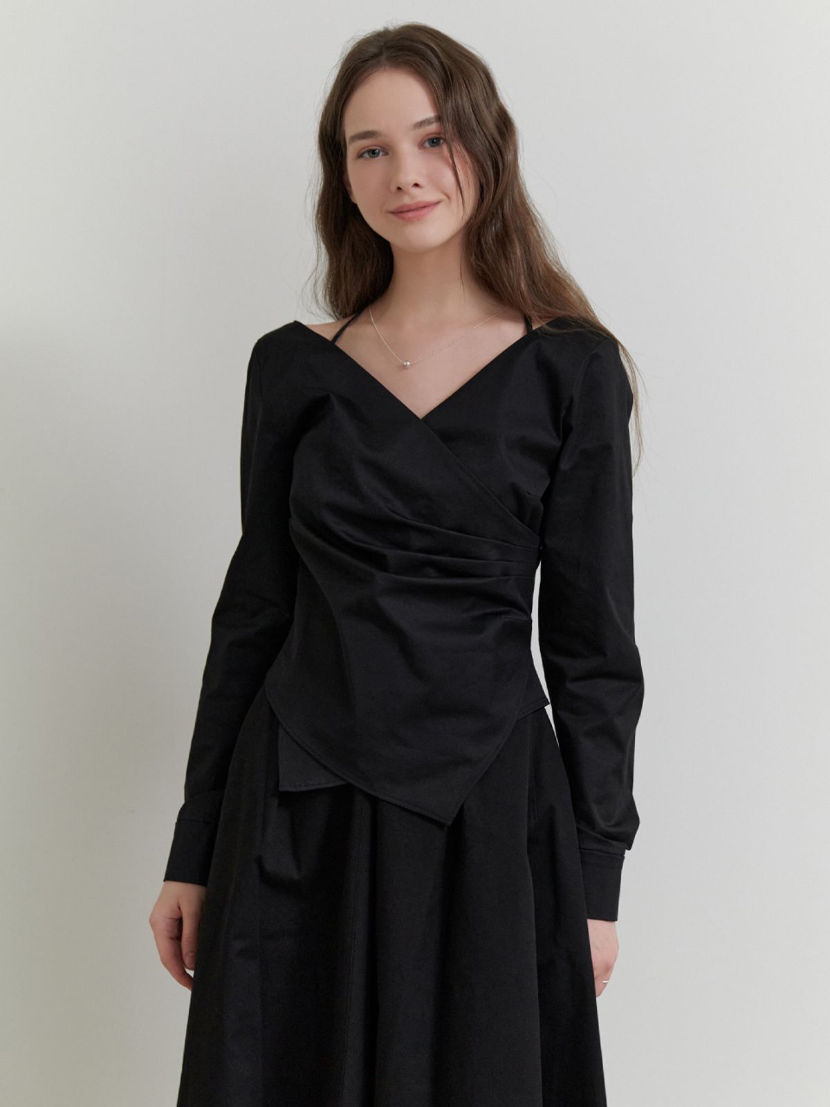 리엘(RE L) Twine wrap blouse (black)