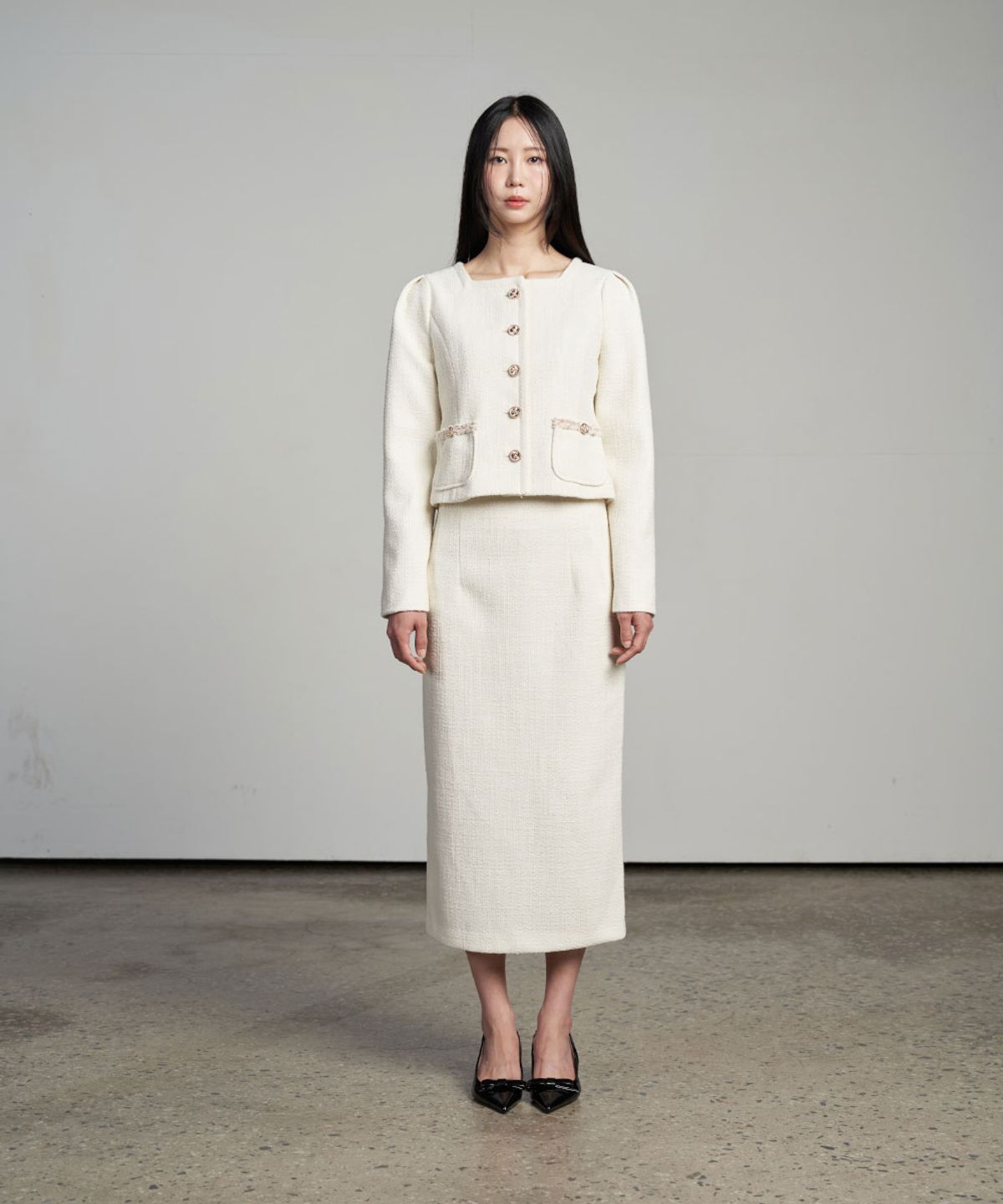 320쇼룸(320SHOWROOM) Tweed H-Line Back Slit Skirt Cream
