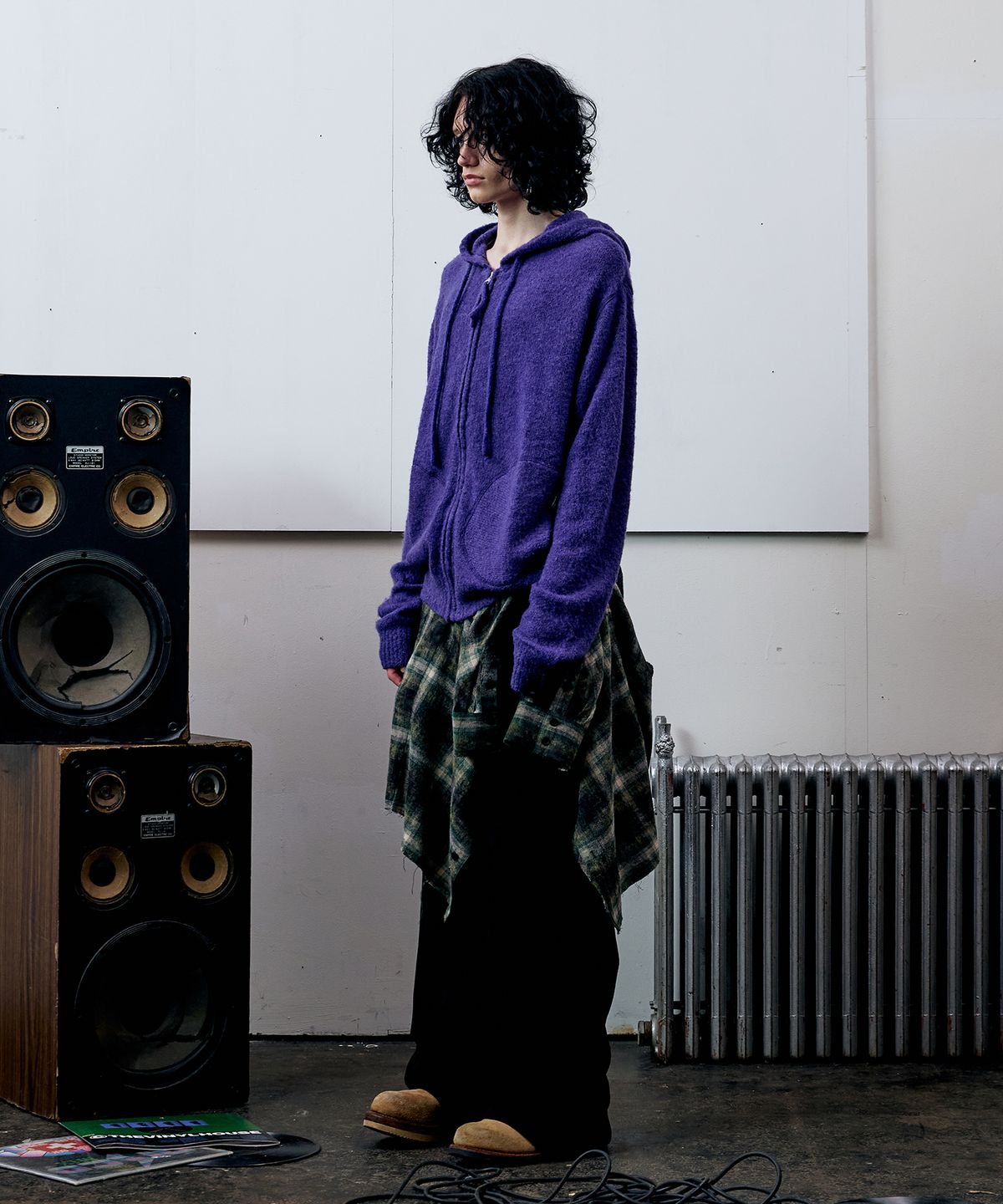 더바이닐하우스(THEVINYLHOUSE) ROUND POCKET KNIT ZIP-UP PURPLE