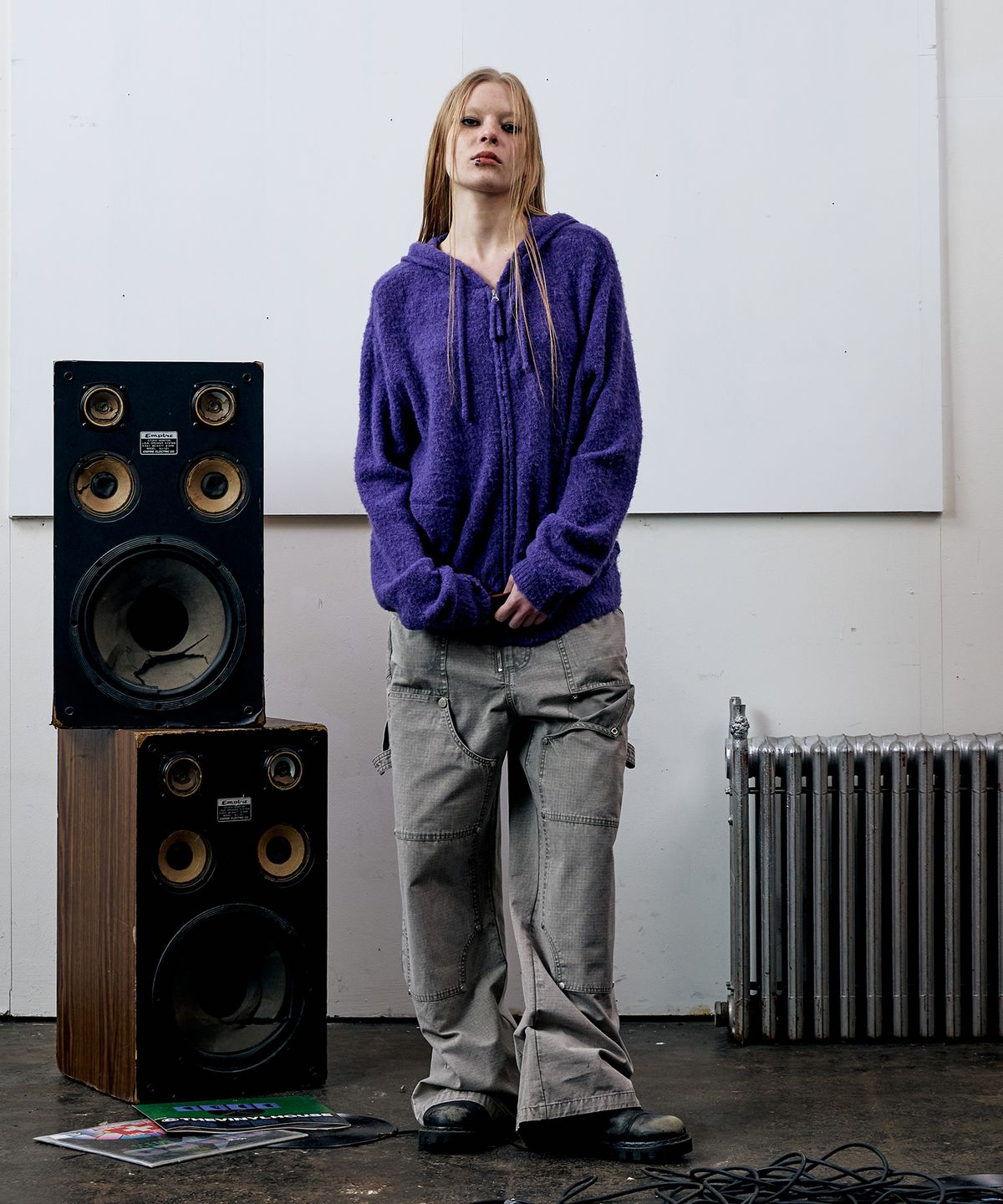 더바이닐하우스(THEVINYLHOUSE) ROUND POCKET KNIT ZIP-UP PURPLE