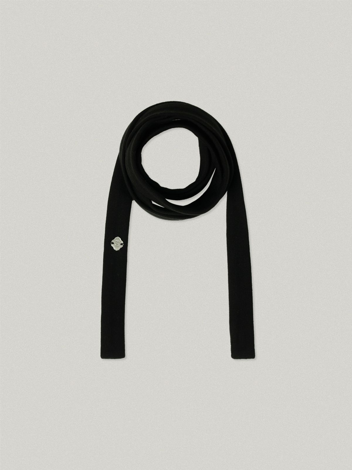 폴뉴아(FOLNUA) FOULARD LONG LAYERED T-SHIRT (BLACK)