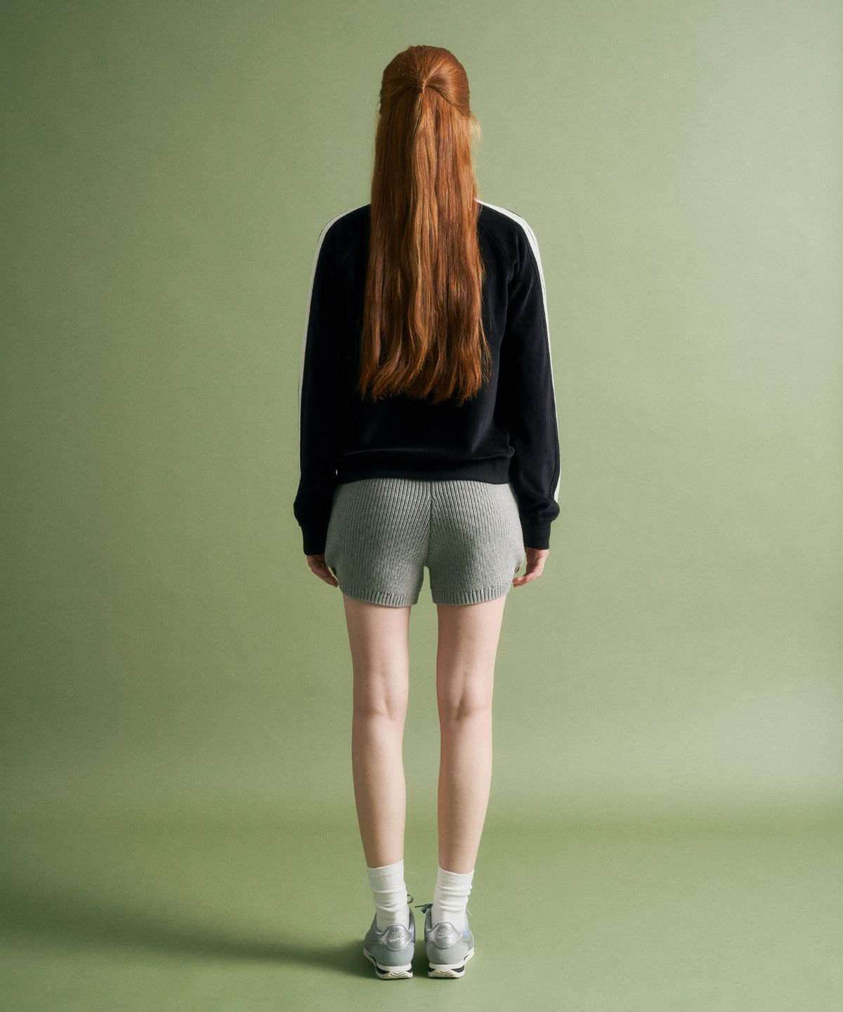 세터(SATUR) (W) 로턴 벨루어 트랙 집업 자켓 블랙