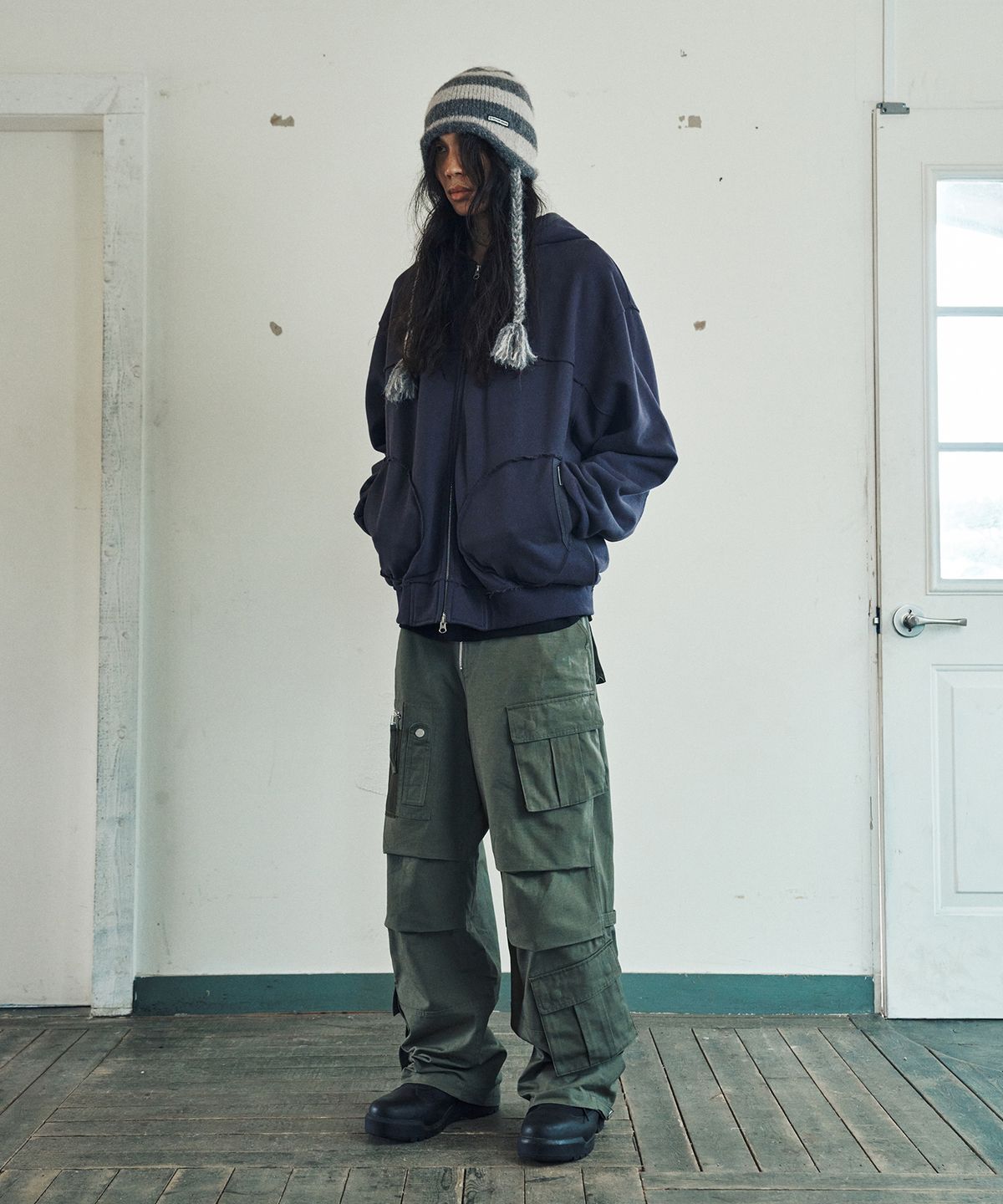 더바이닐하우스(THEVINYLHOUSE) MILITARY CARGO PANTS KHAKI