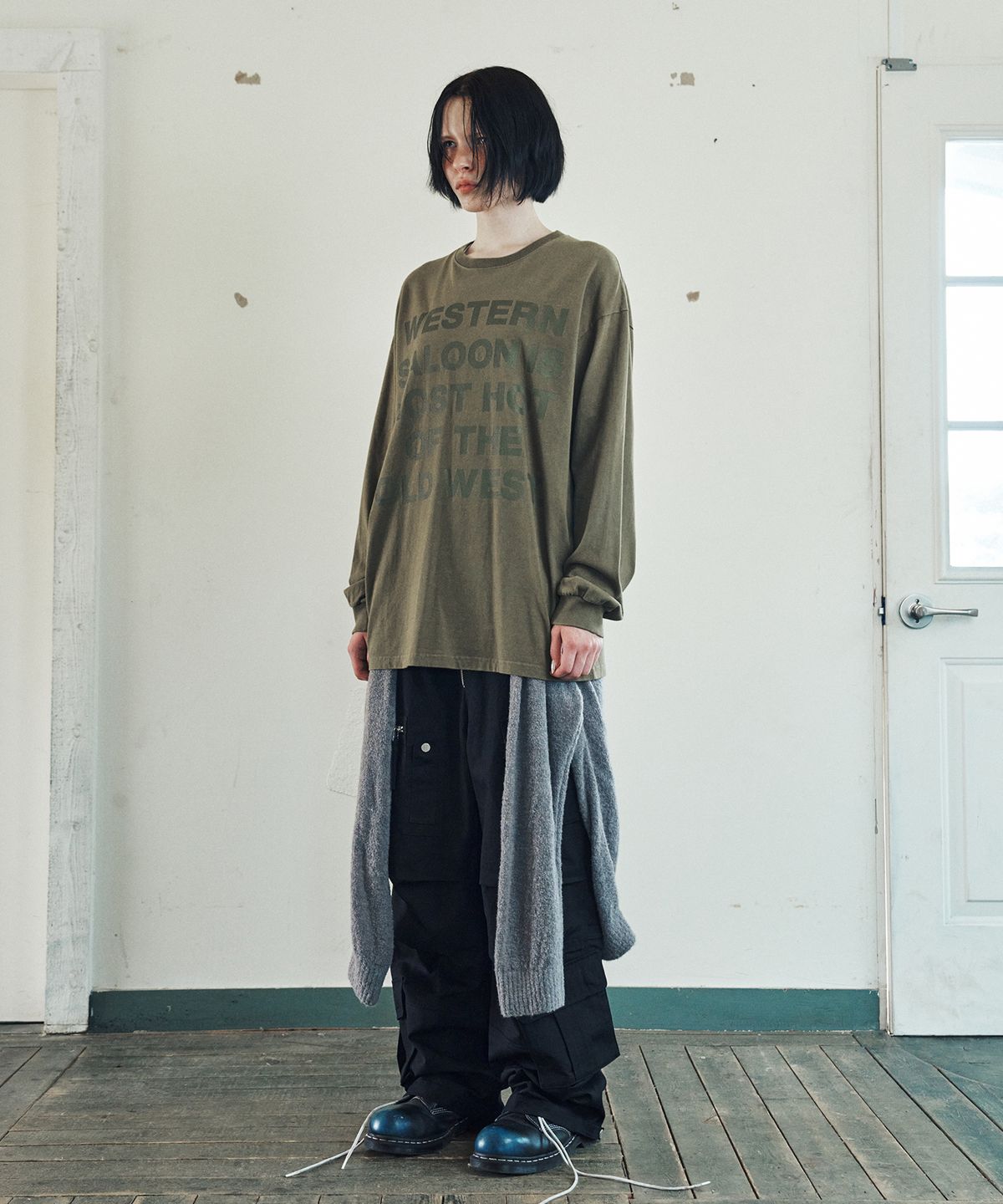 더바이닐하우스(THEVINYLHOUSE) MILITARY CARGO PANTS BLACK