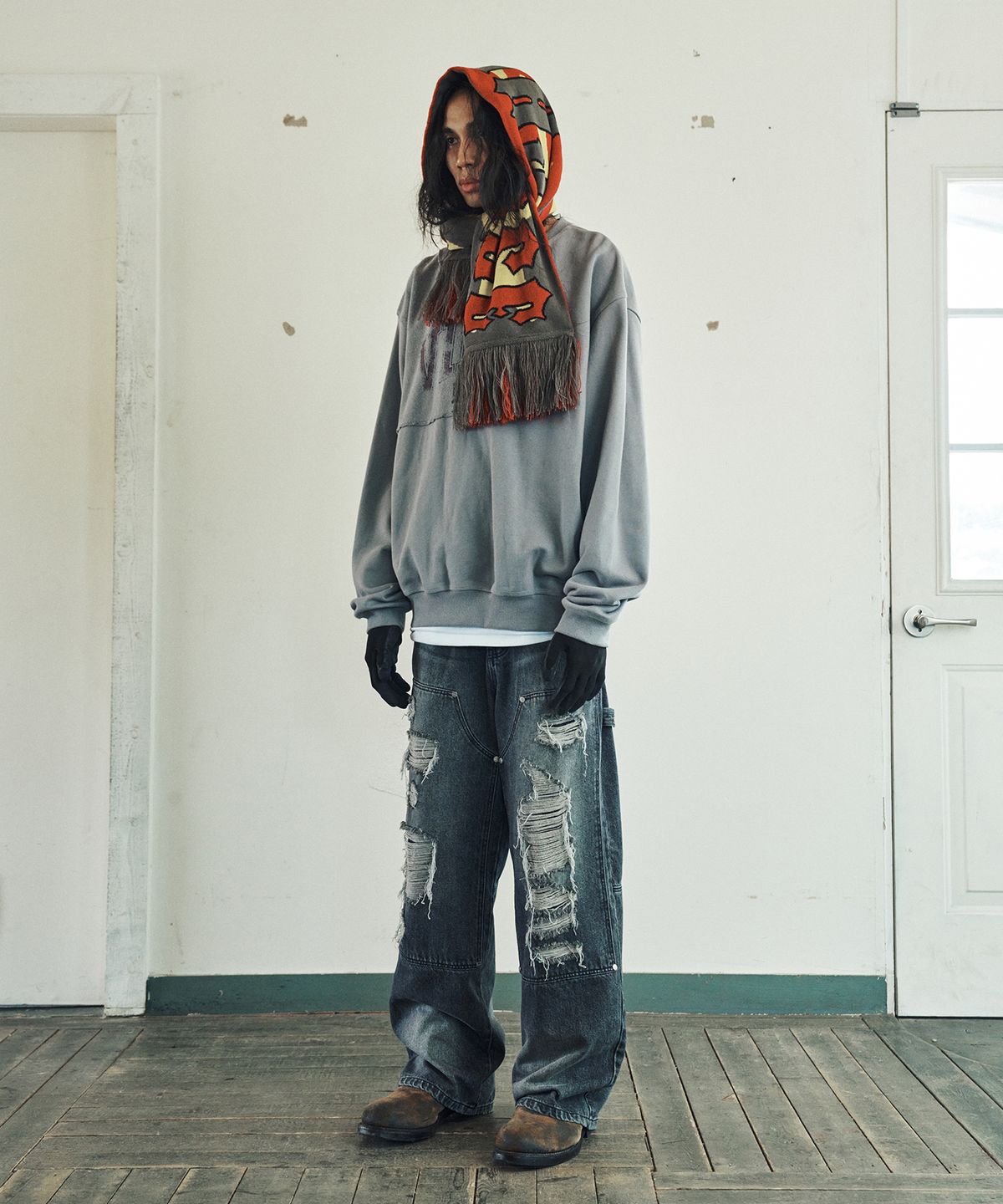 더바이닐하우스(THEVINYLHOUSE) DESTROYED DOUBLE KNEE DENIM PANTS BLACK