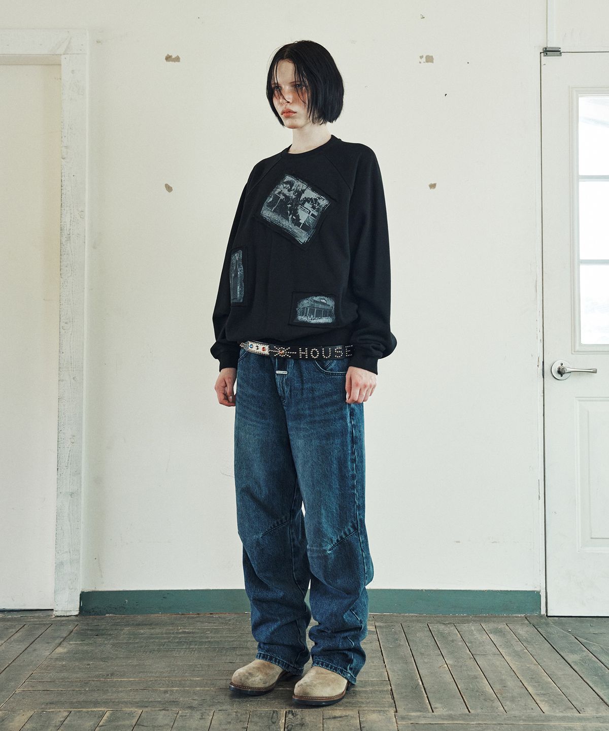 더바이닐하우스(THEVINYLHOUSE) CURVED DENIM PANTS BLUE
