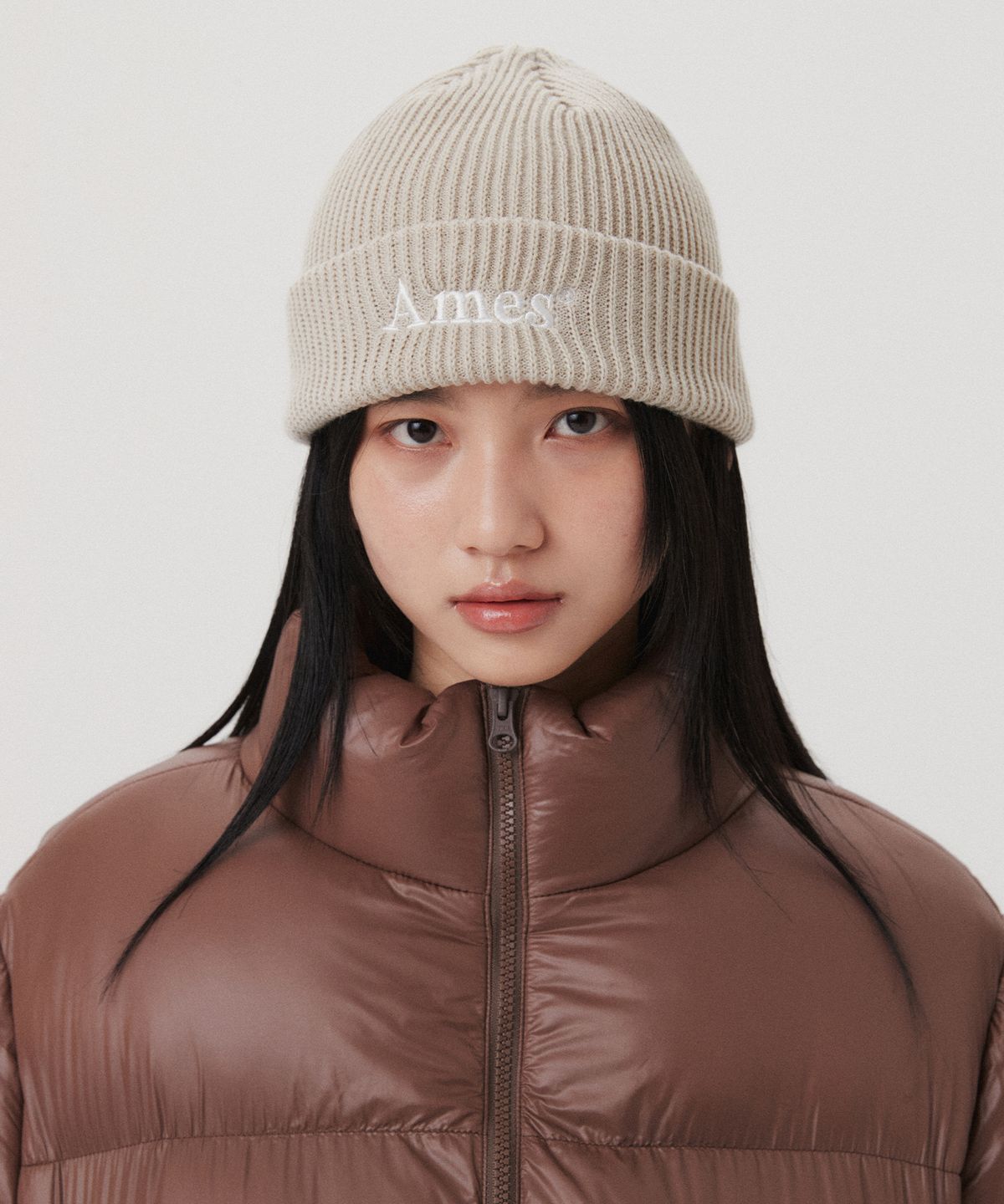 아메스 월드와이드(AMES-WORLDWIDE) BASIC LOGO BEANIE BEIGE