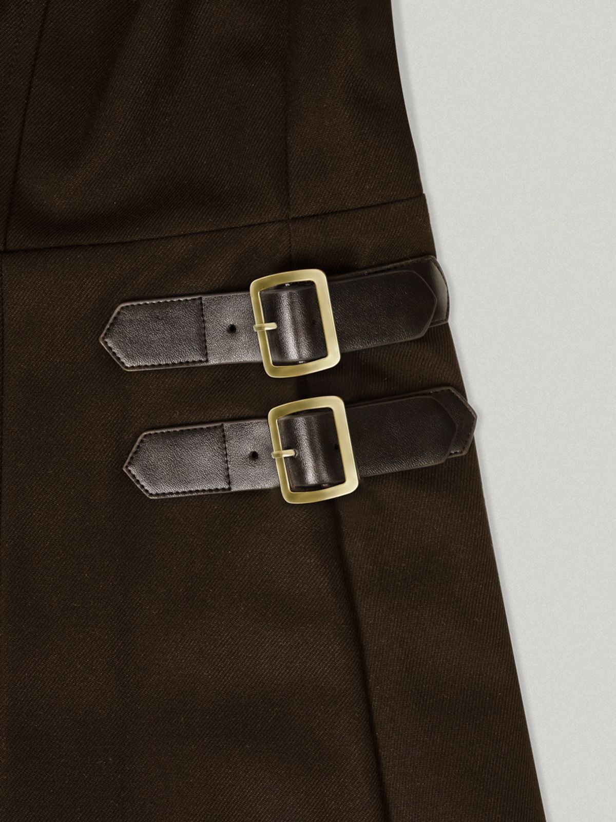 폴뉴아(FOLNUA) AGRAFE PLEATS LONG DRESS (BROWN)