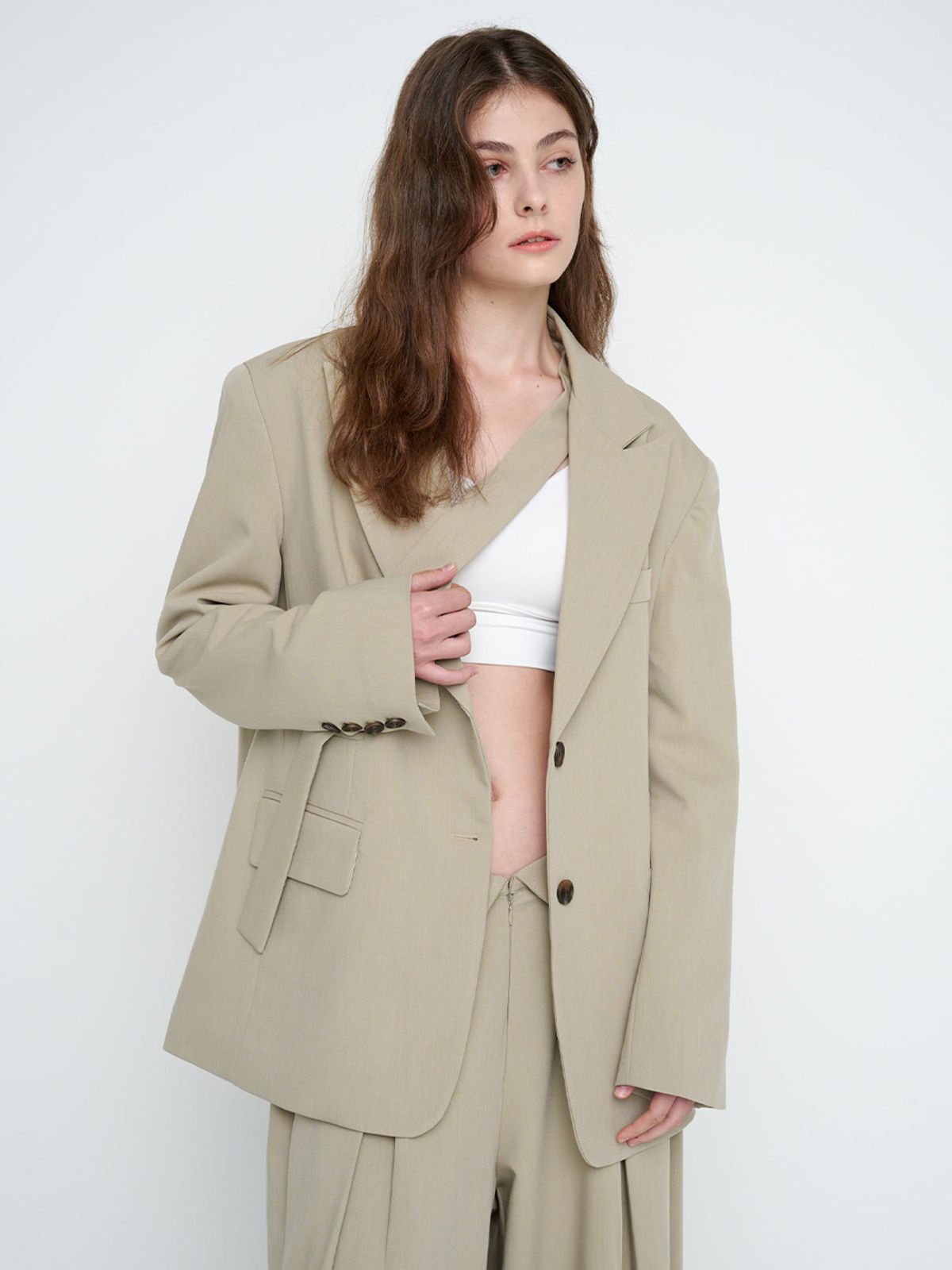 모이페어(MOIFAIRE) STRAP BELTED JACKET / BEGIE