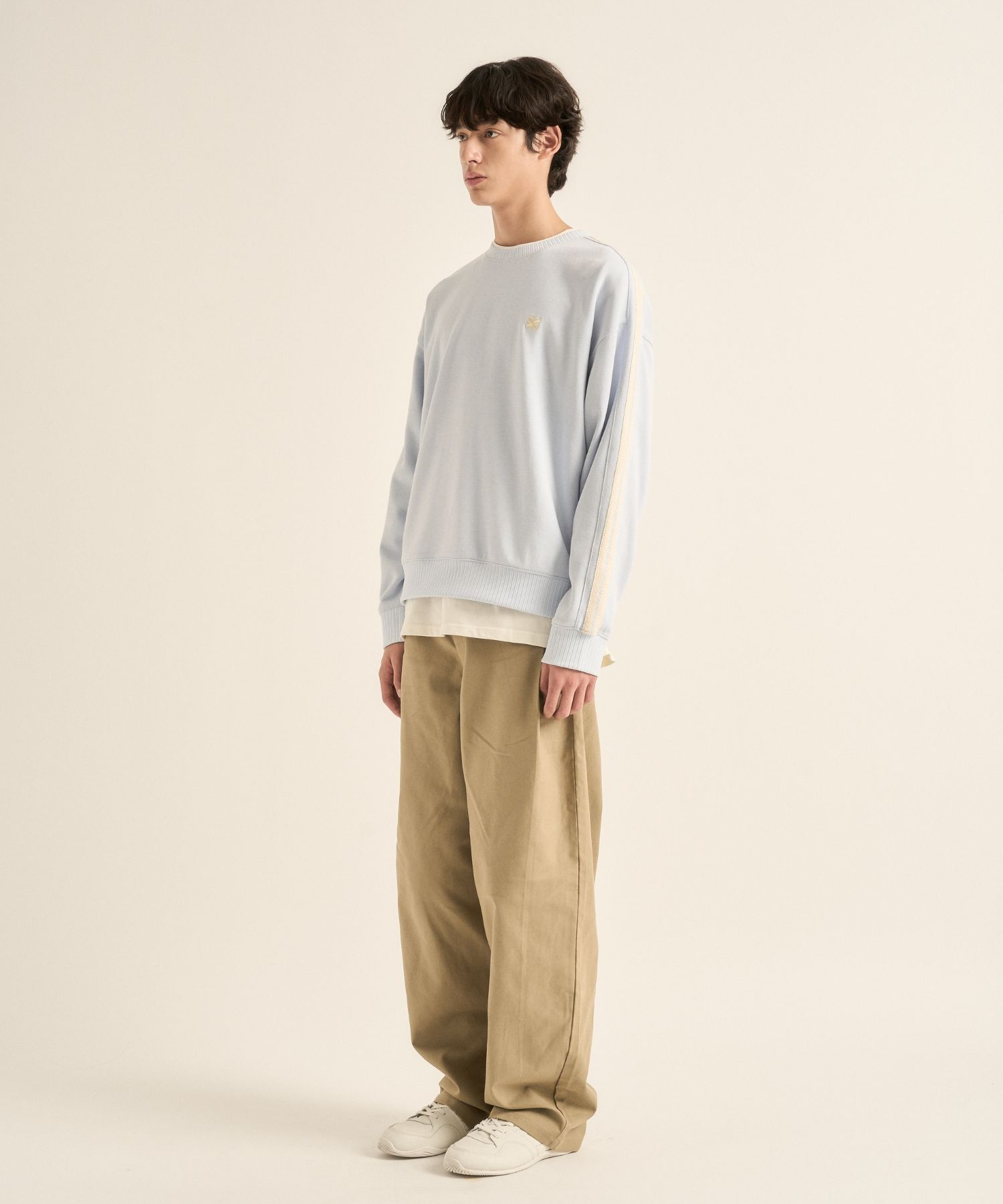 MUSINSA公式 | SATUR Lawton Sweatshirt Sky Blue