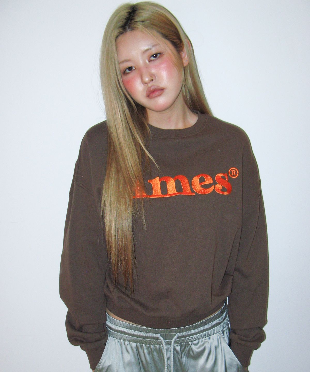 아메스 월드와이드(AMES-WORLDWIDE) BASIC LOGO SWEATSHIRT BROWN