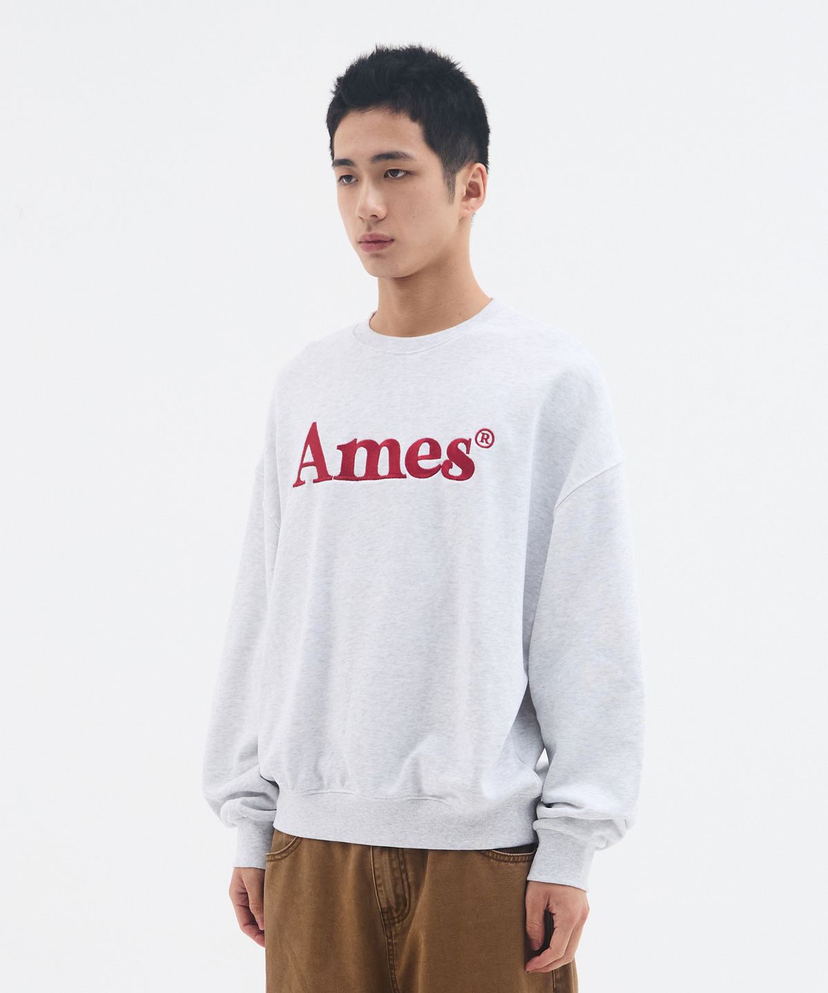 아메스 월드와이드(AMES-WORLDWIDE) BASIC LOGO SWEATSHIRT LIGHT GREY