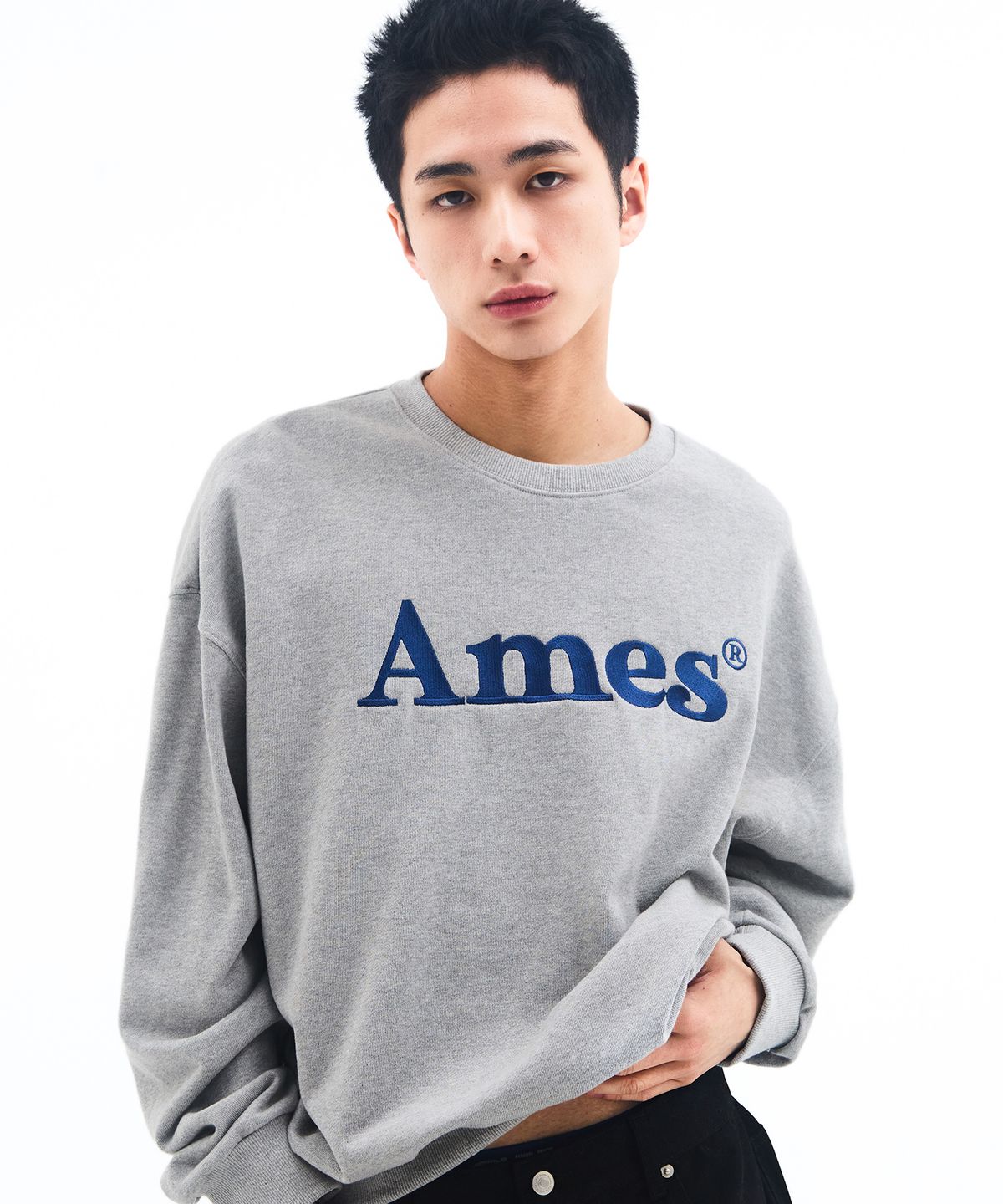 아메스 월드와이드(AMES-WORLDWIDE) BASIC LOGO SWEATSHIRT GREY
