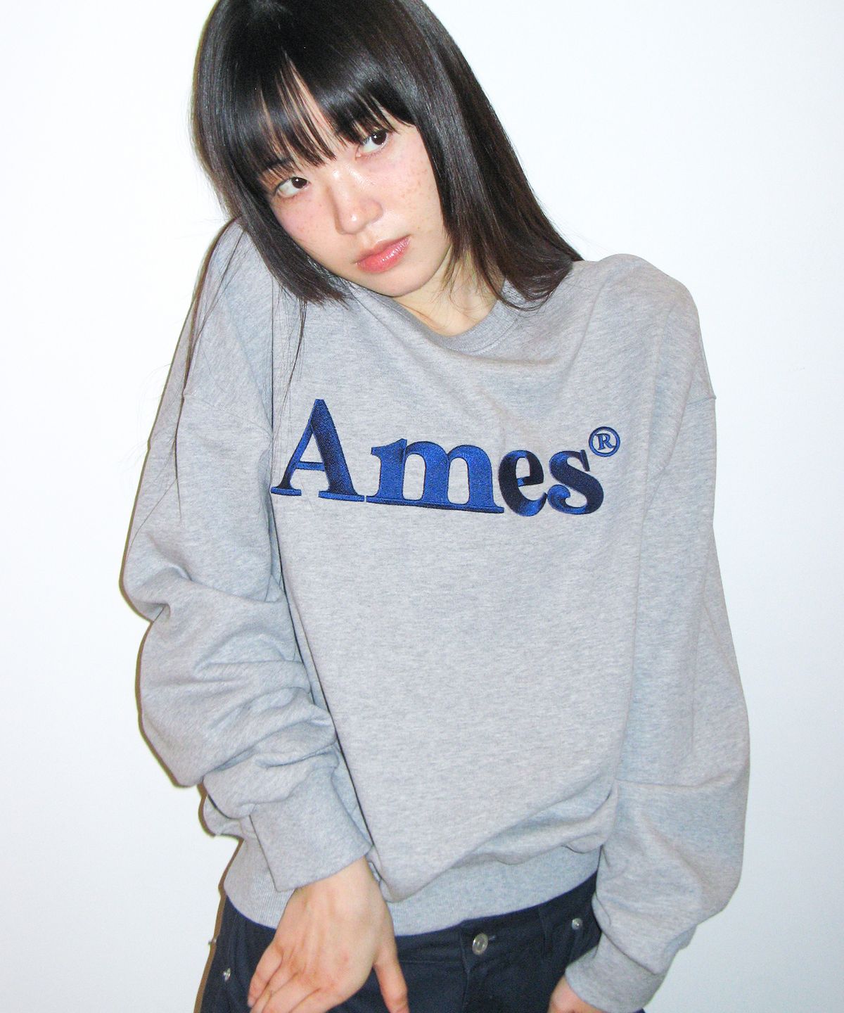 아메스 월드와이드(AMES-WORLDWIDE) BASIC LOGO SWEATSHIRT GREY