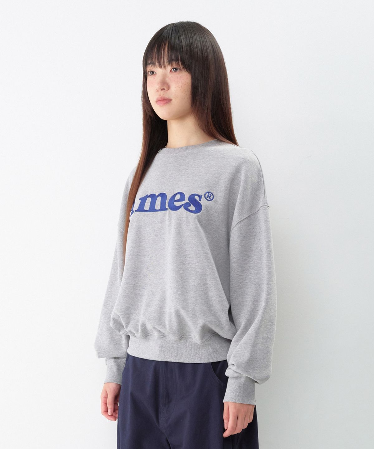 아메스 월드와이드(AMES-WORLDWIDE) BASIC LOGO SWEATSHIRT GREY
