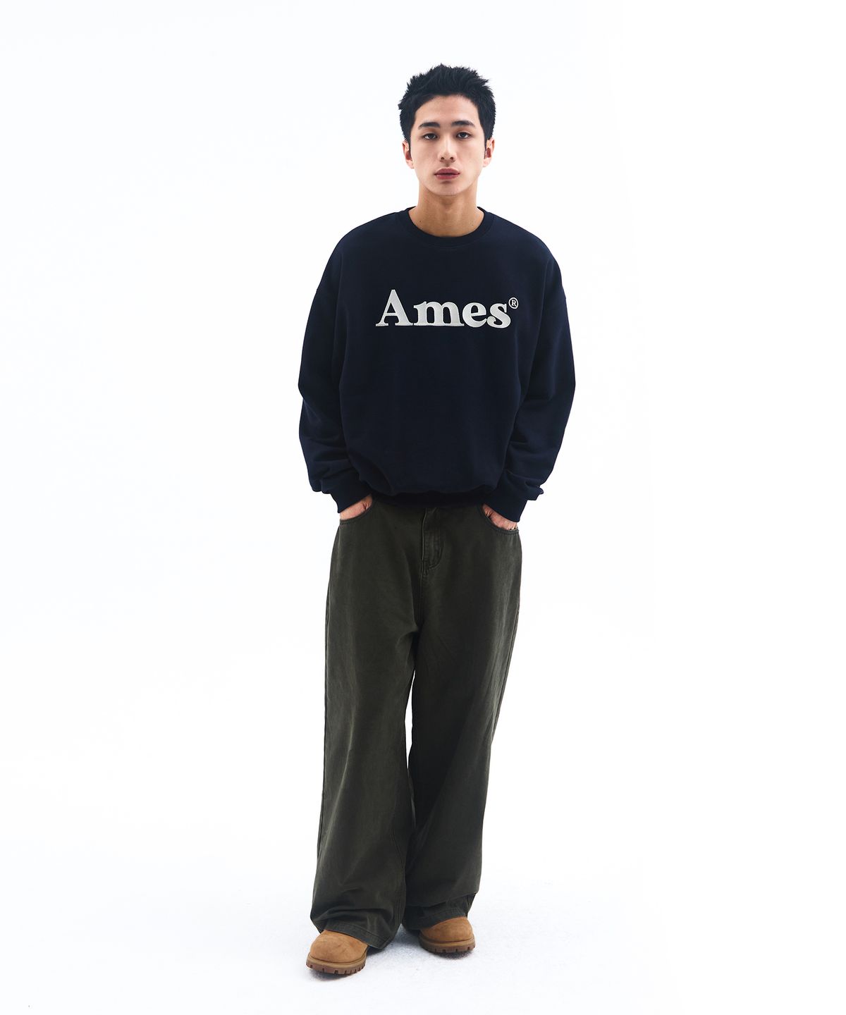 아메스 월드와이드(AMES-WORLDWIDE) BASIC LOGO SWEATSHIRT NAVY