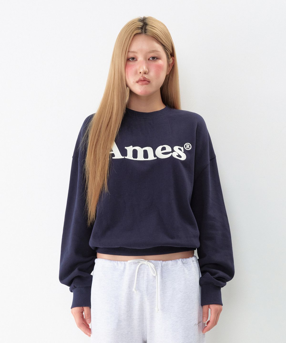 아메스 월드와이드(AMES-WORLDWIDE) BASIC LOGO SWEATSHIRT NAVY