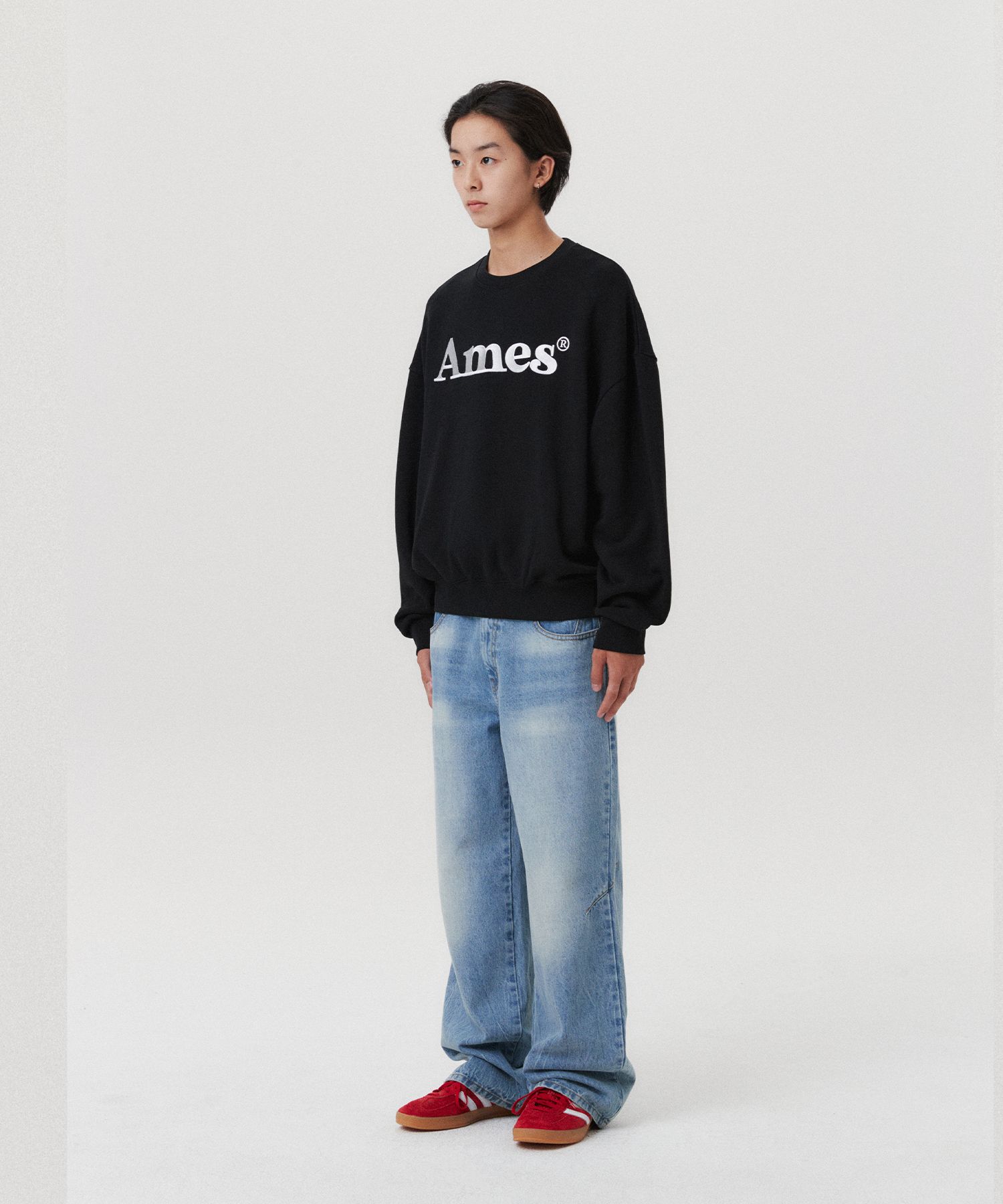 MUSINSA | AMES-WORLDWIDE BASIC LOGO SWEATSHIRT BLACK