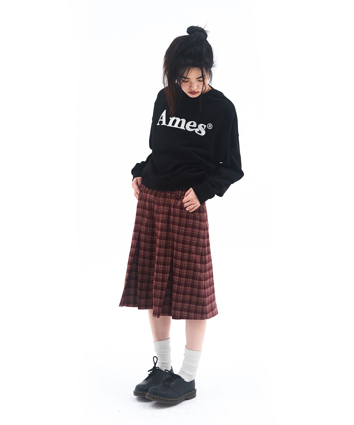 아메스 월드와이드(AMES-WORLDWIDE) BASIC LOGO SWEATSHIRT BLACK
