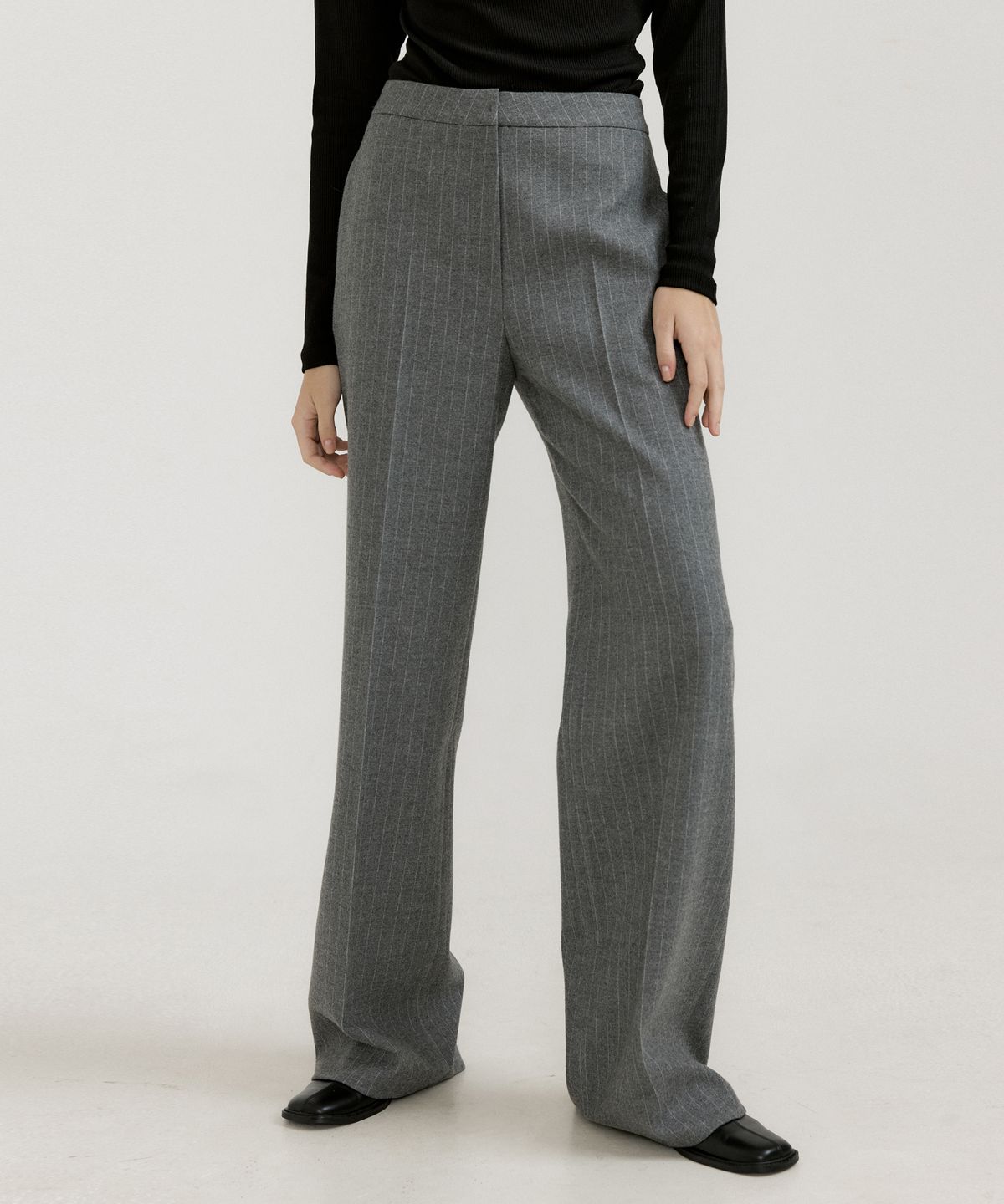 오떼뜨(OCTETTE) WOOL STRIPE TROUSER_2COLOR