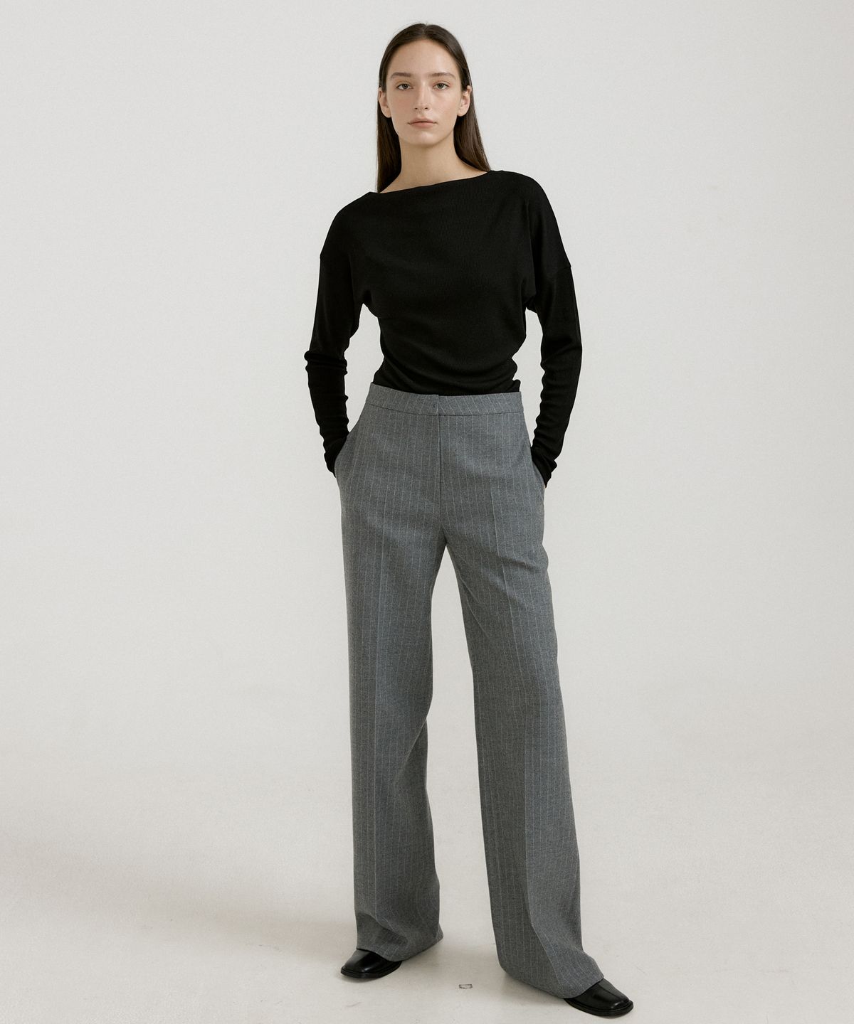 오떼뜨(OCTETTE) WOOL STRIPE TROUSER_2COLOR