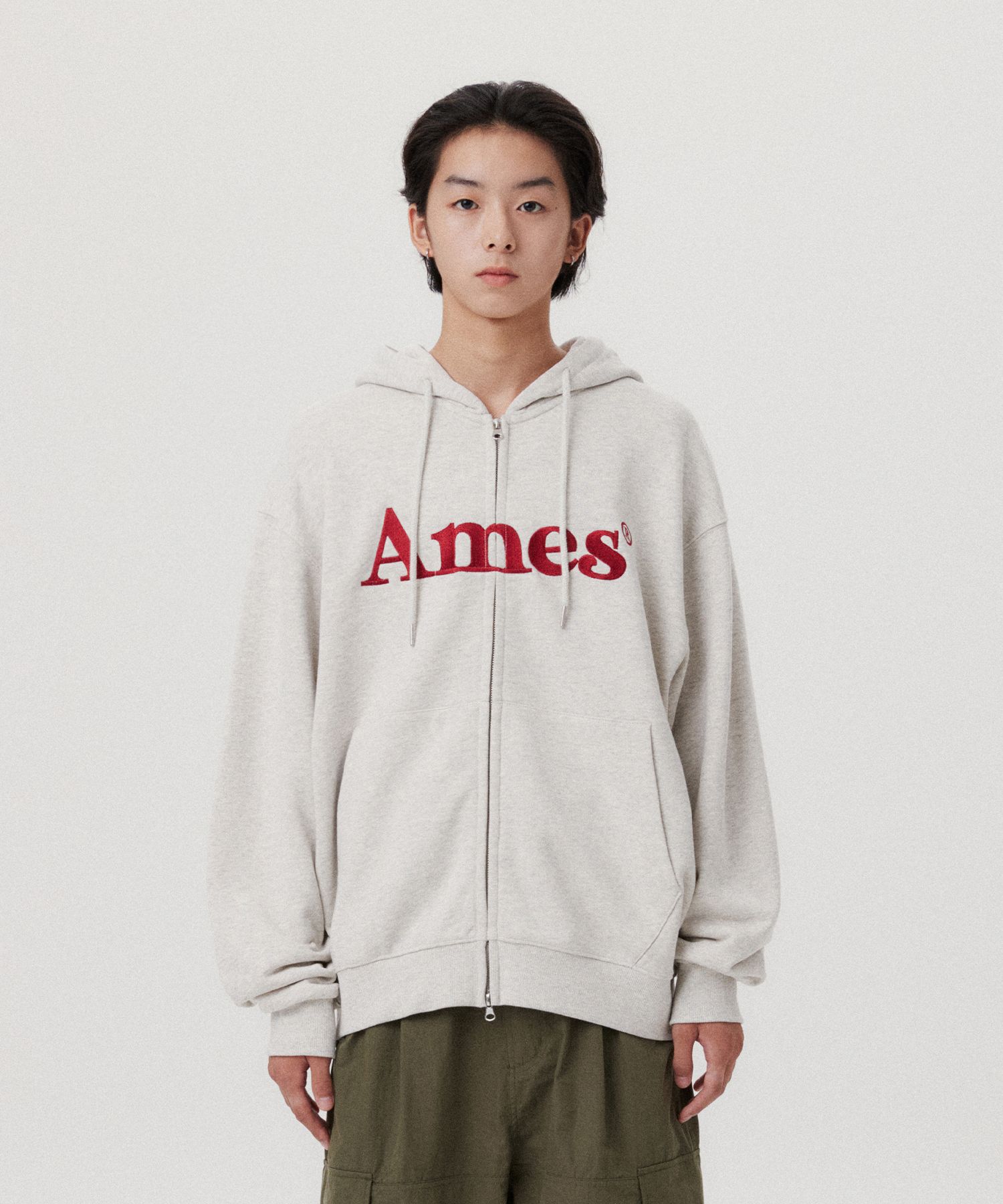★AMES-WORLDWIDE★BASIC LOGO HOODIE ZIP UP OATMEAL★正規品 MUSINSA公式 | AMES-WORLDWIDE BASIC LOGO HOODIE ZIP UP OATMEAL
