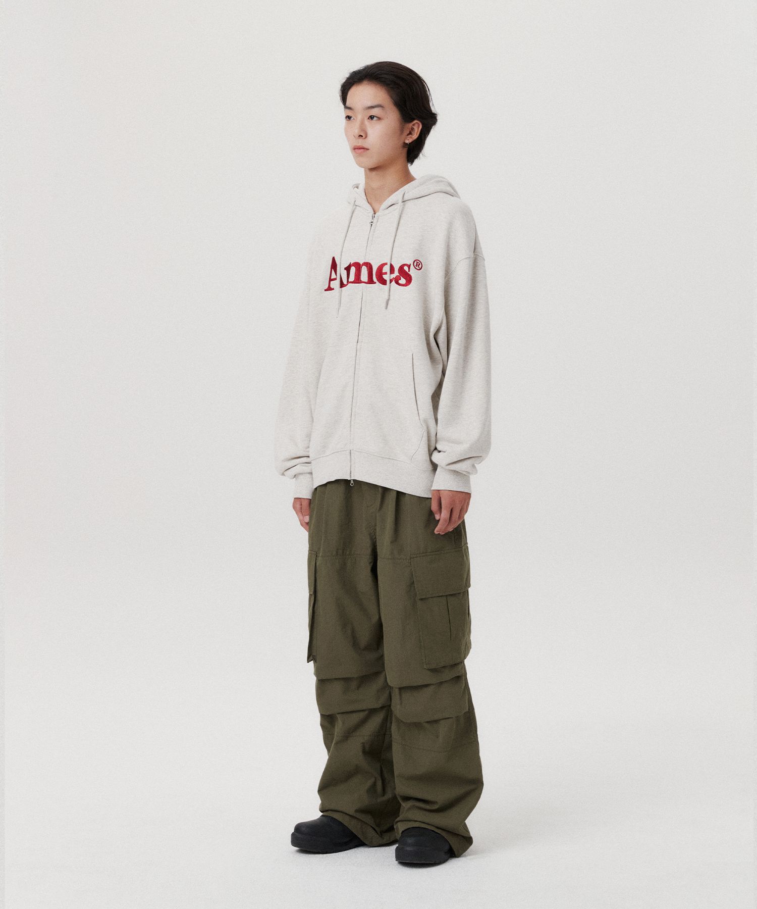 ★AMES-WORLDWIDE★BASIC LOGO HOODIE ZIP UP OATMEAL★正規品 MUSINSA公式 | AMES-WORLDWIDE BASIC LOGO HOODIE ZIP UP OATMEAL
