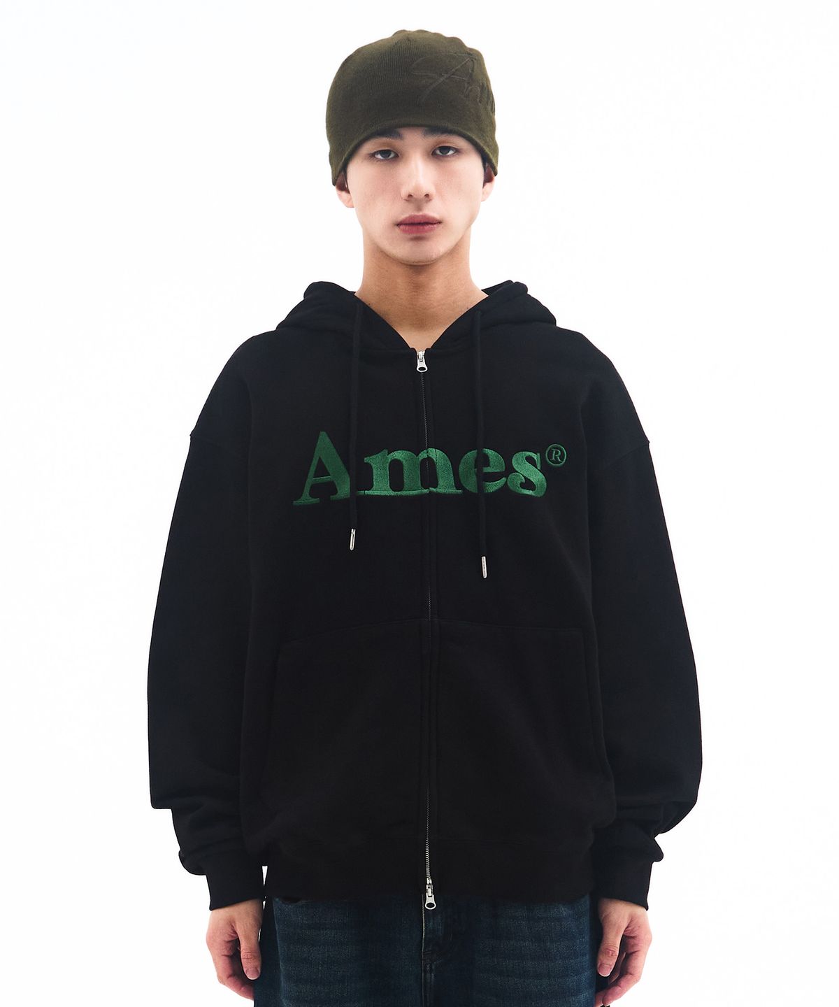 아메스 월드와이드(AMES-WORLDWIDE) BASIC LOGO HOODIE ZIP UP BLACK