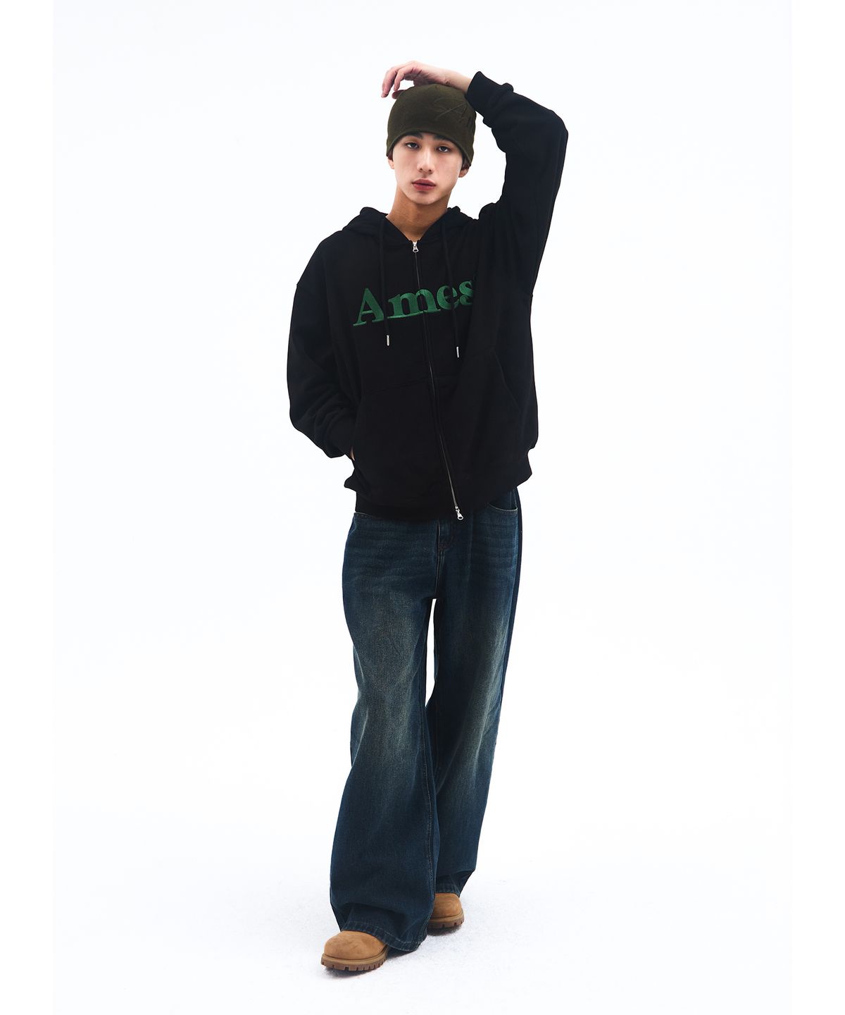 아메스 월드와이드(AMES-WORLDWIDE) BASIC LOGO HOODIE ZIP UP BLACK
