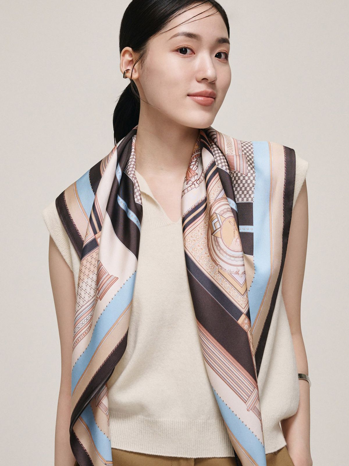 생럭슈(SAINTLUXURE) 버번 스카이블루