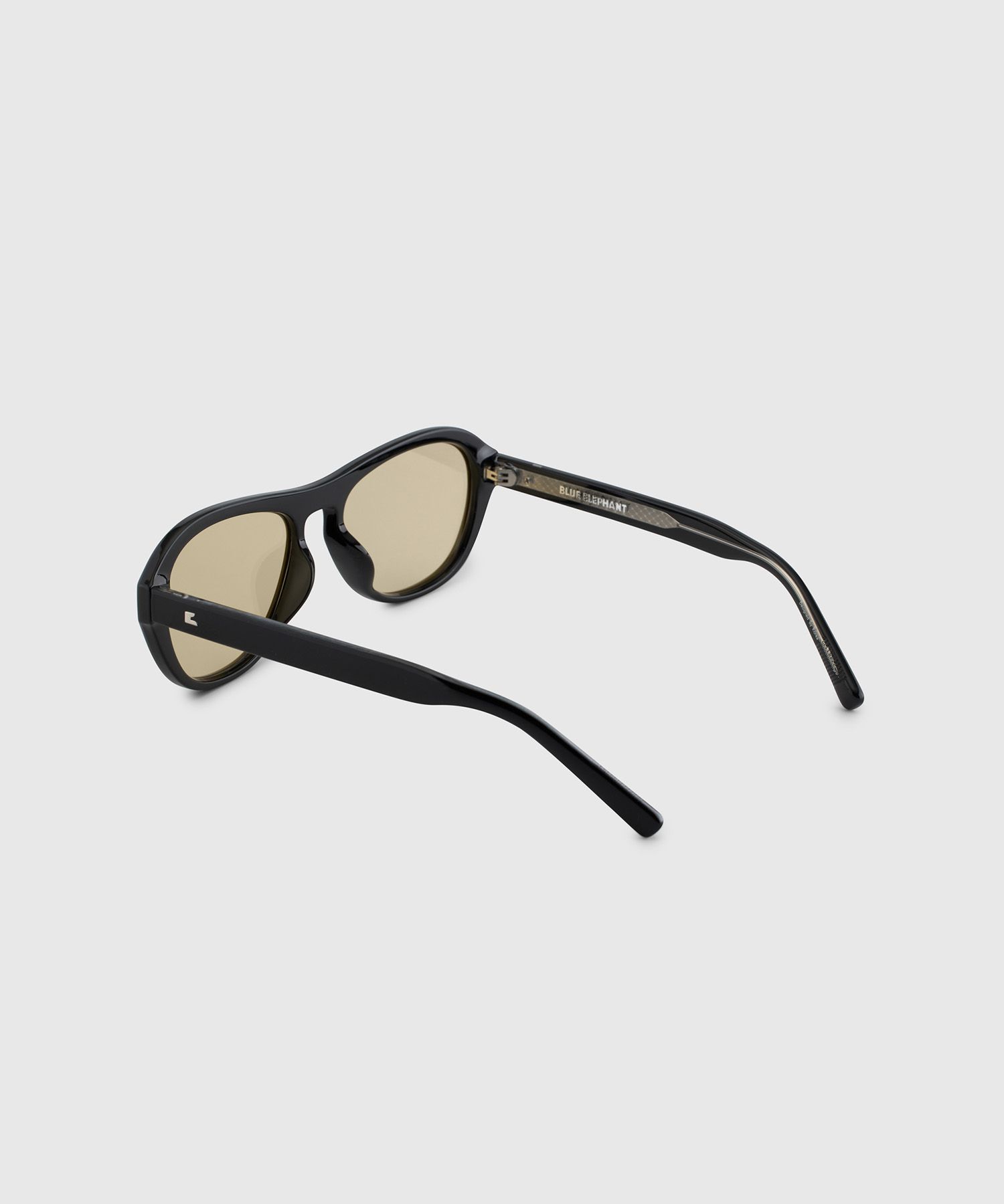 MUSINSA | BLUE ELEPHANT DOZEN yellow tint