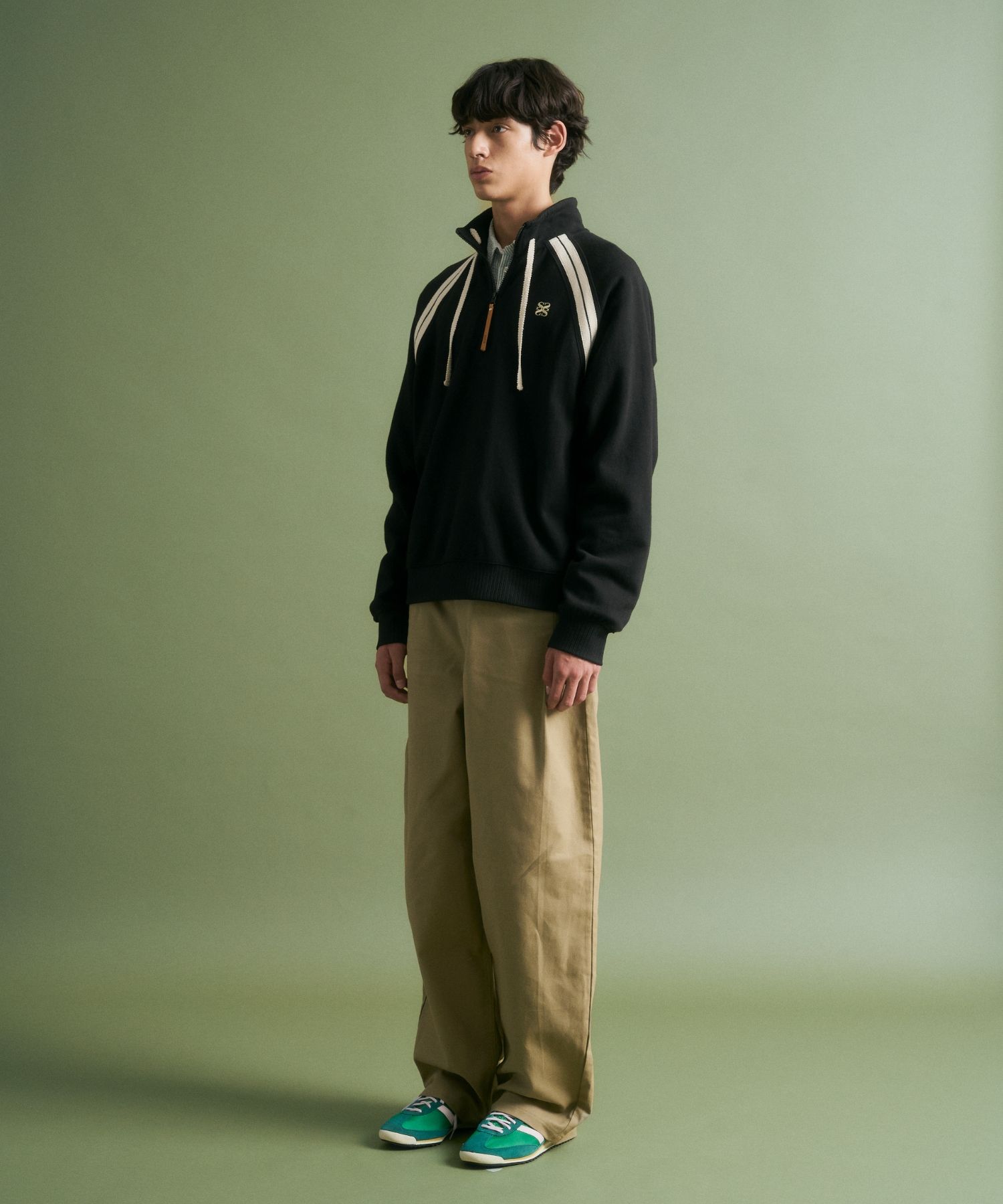 MUSINSA | SATUR Lawton Half Zip-Up Sweatshirt Black