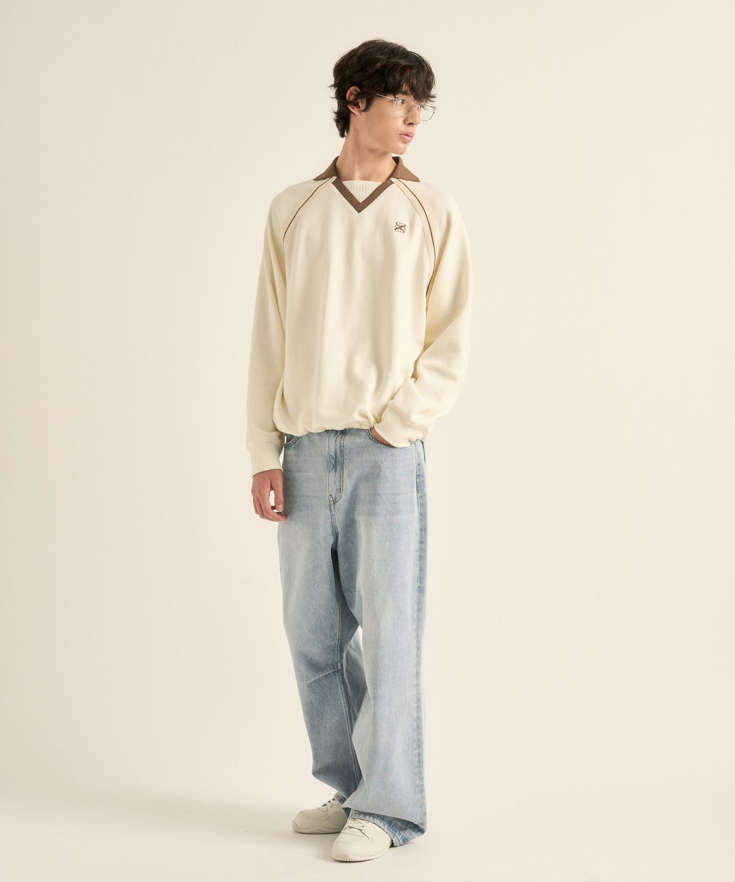 ★SATUR★ Lausanne sweatshirt cream SA243UTM08CR MUSINSA | SATUR Lausanne Sweatshirt Cream