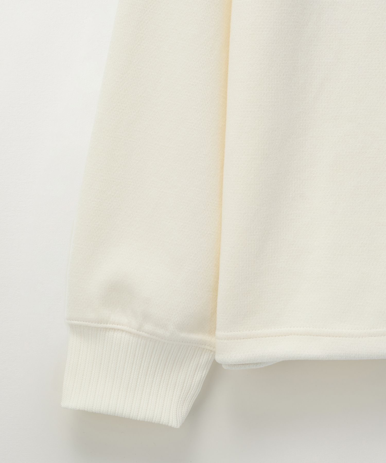 スウェット・トレーナー SATUR Lausanne Sweatshirt Cream MUSINSA | SATUR Lausanne Sweatshirt Cream