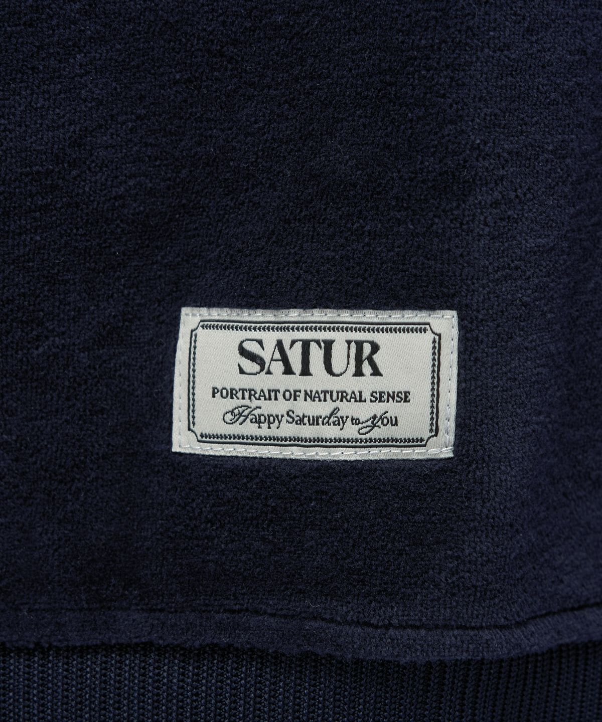 세터(SATUR) 벨루어 루즈핏 하프 집업 네이비