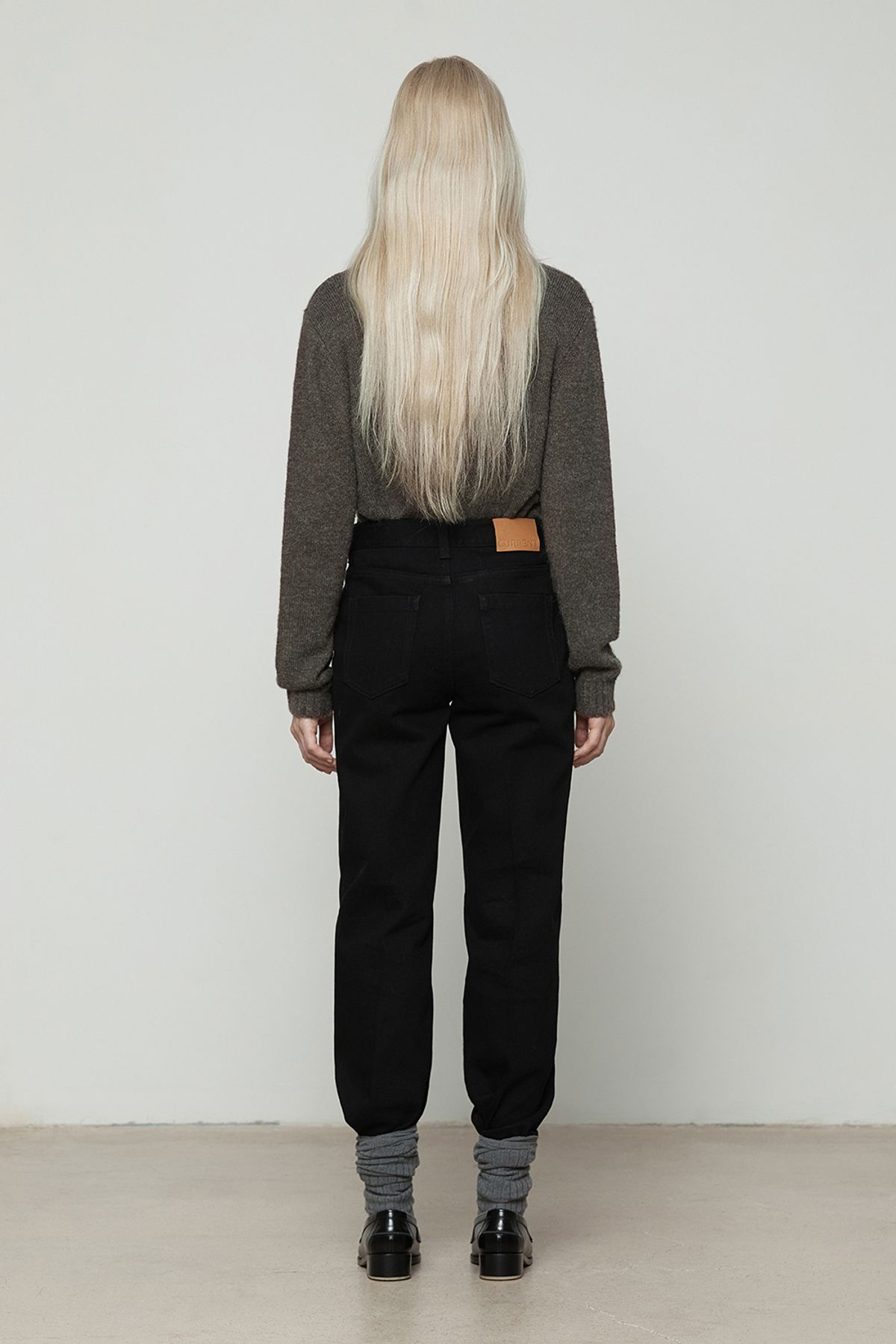 커렌트(CURRENT) 로고 인타샤 크루넥 니트 [브라운]